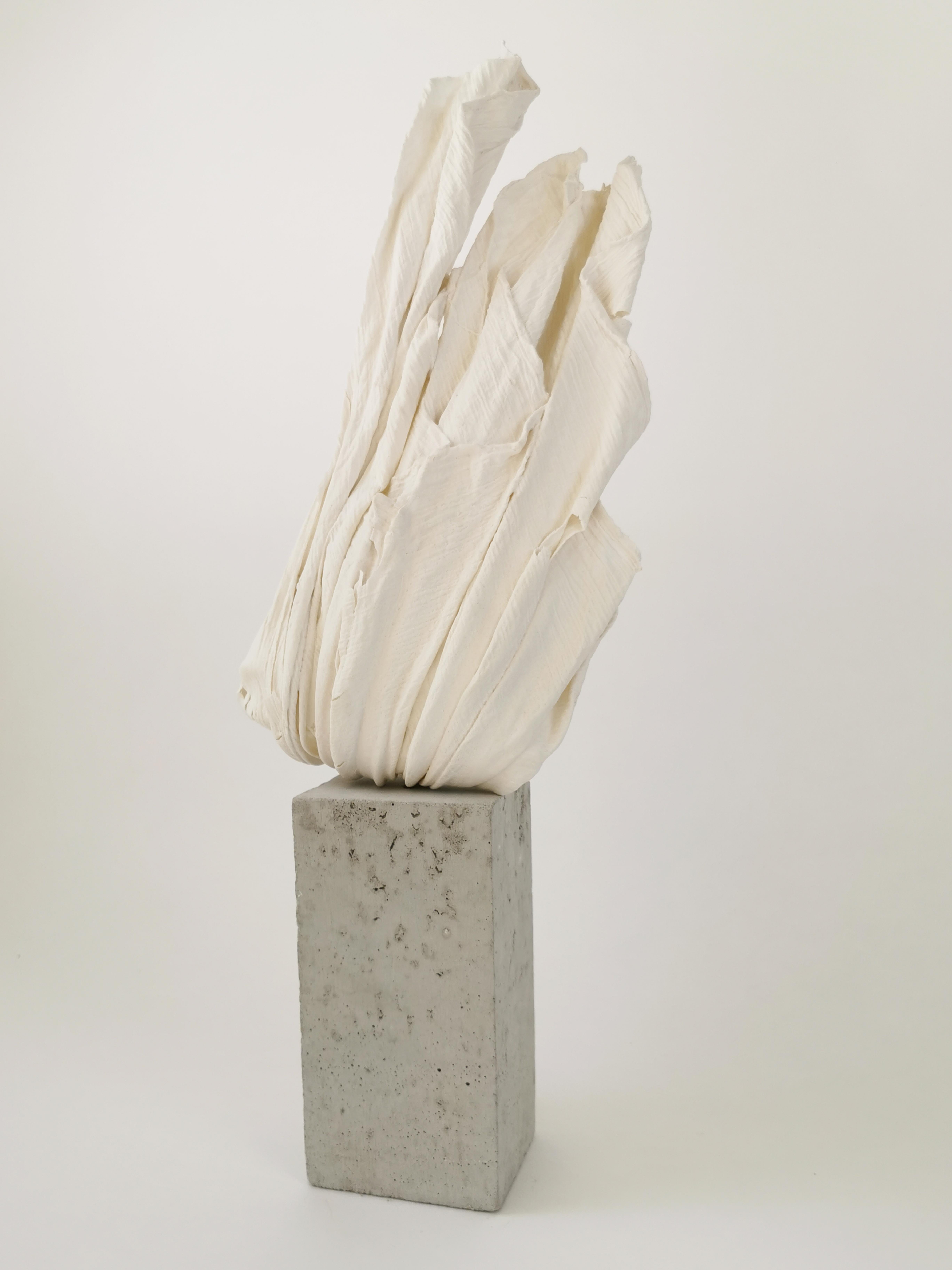 Fold II Sculpture by Dora Stanczel For Sale 5