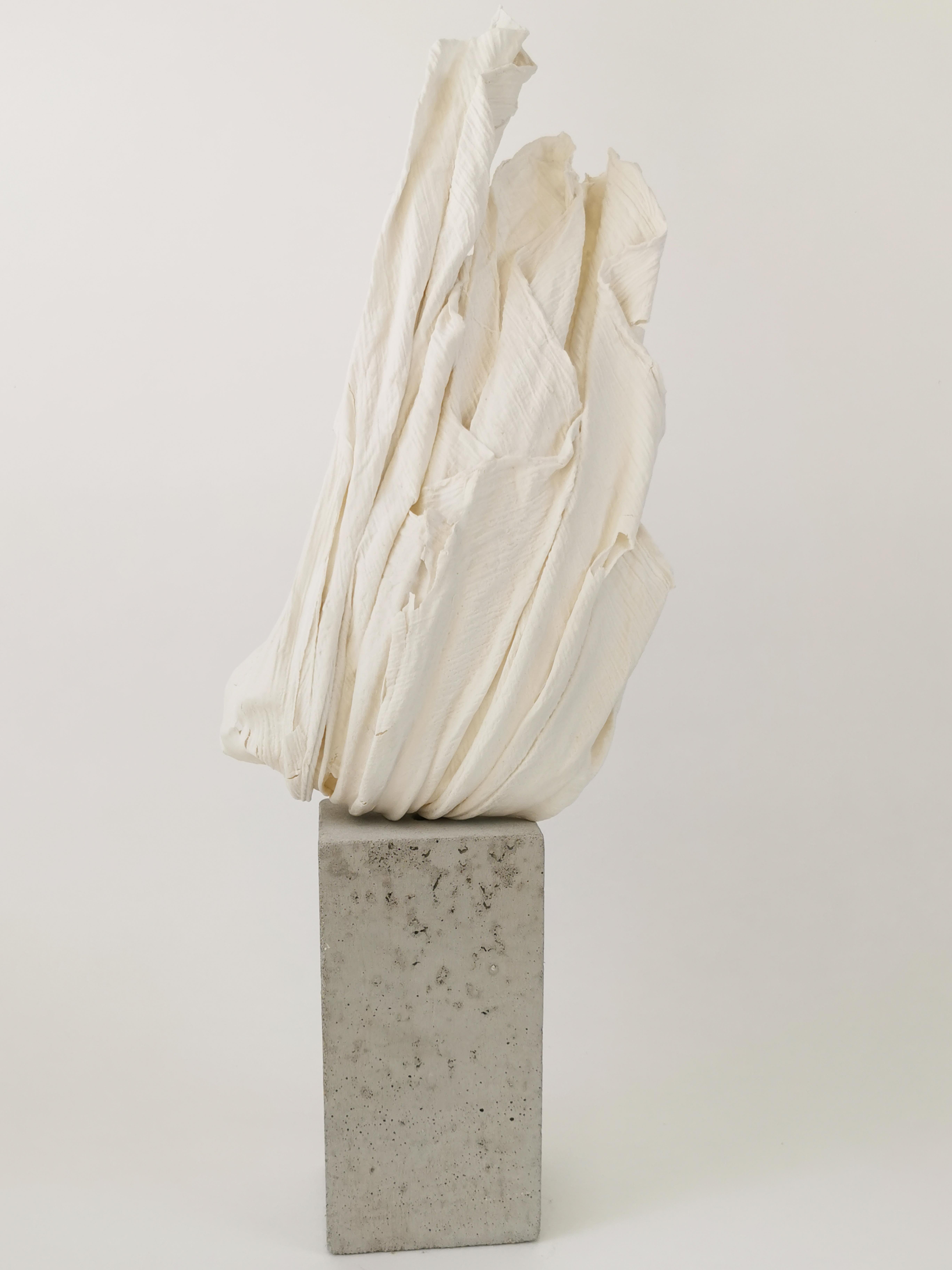 Fold II Sculpture by Dora Stanczel
One of a Kind.
Dimensions: D 18 x W 19 x H 59 cm.
Materials: Porcelain and beton pedestal.

I create bespoke and luxurious porcelain pieces with a careful aesthetic. Beyond the technical mastery of casting, what