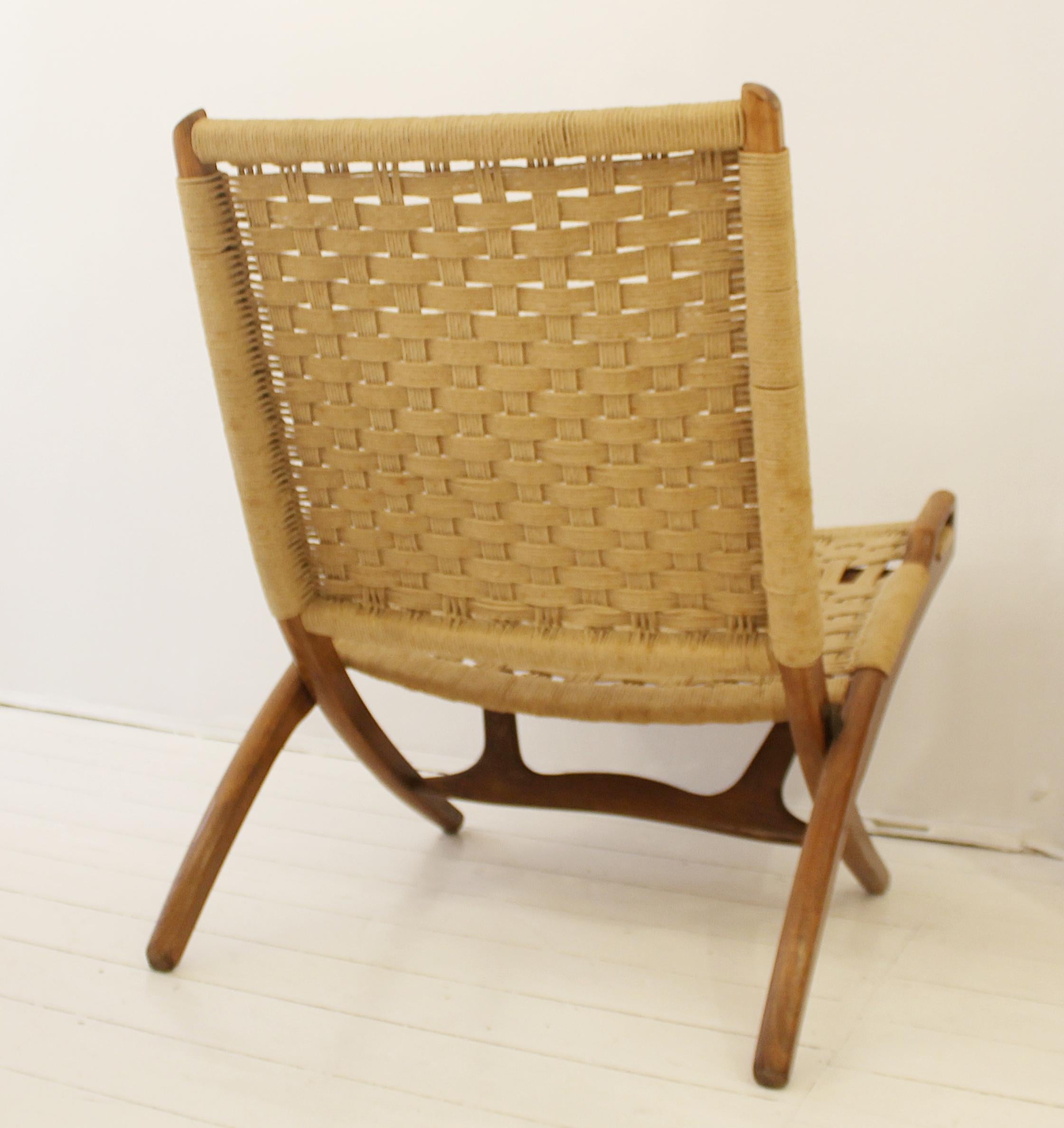 Italian Pair of foldable Armchair in Wood and Rope in Style of Gio Ponti