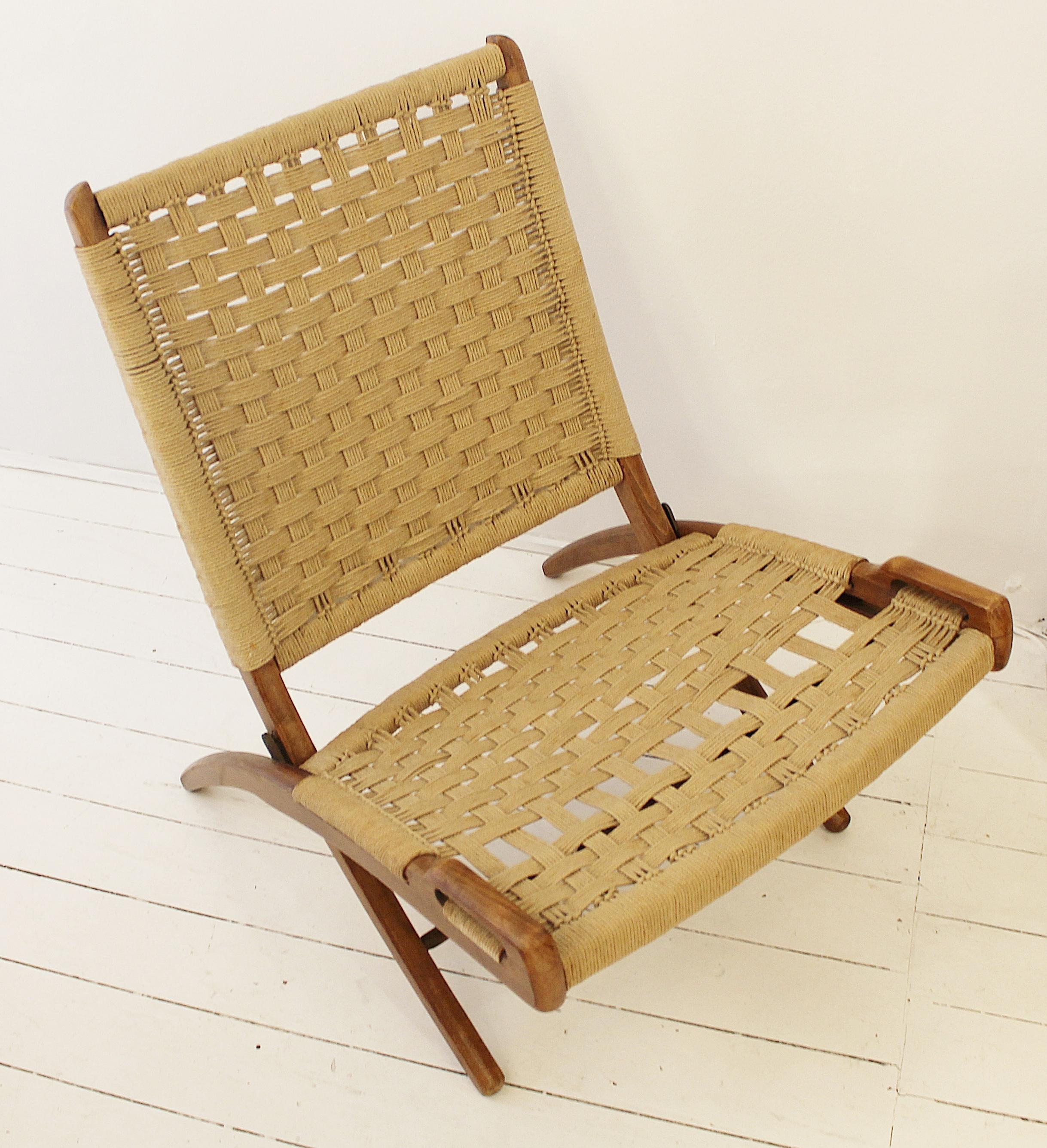 Pair of foldable Armchair in Wood and Rope in Style of Gio Ponti In Good Condition In Brussels, BE
