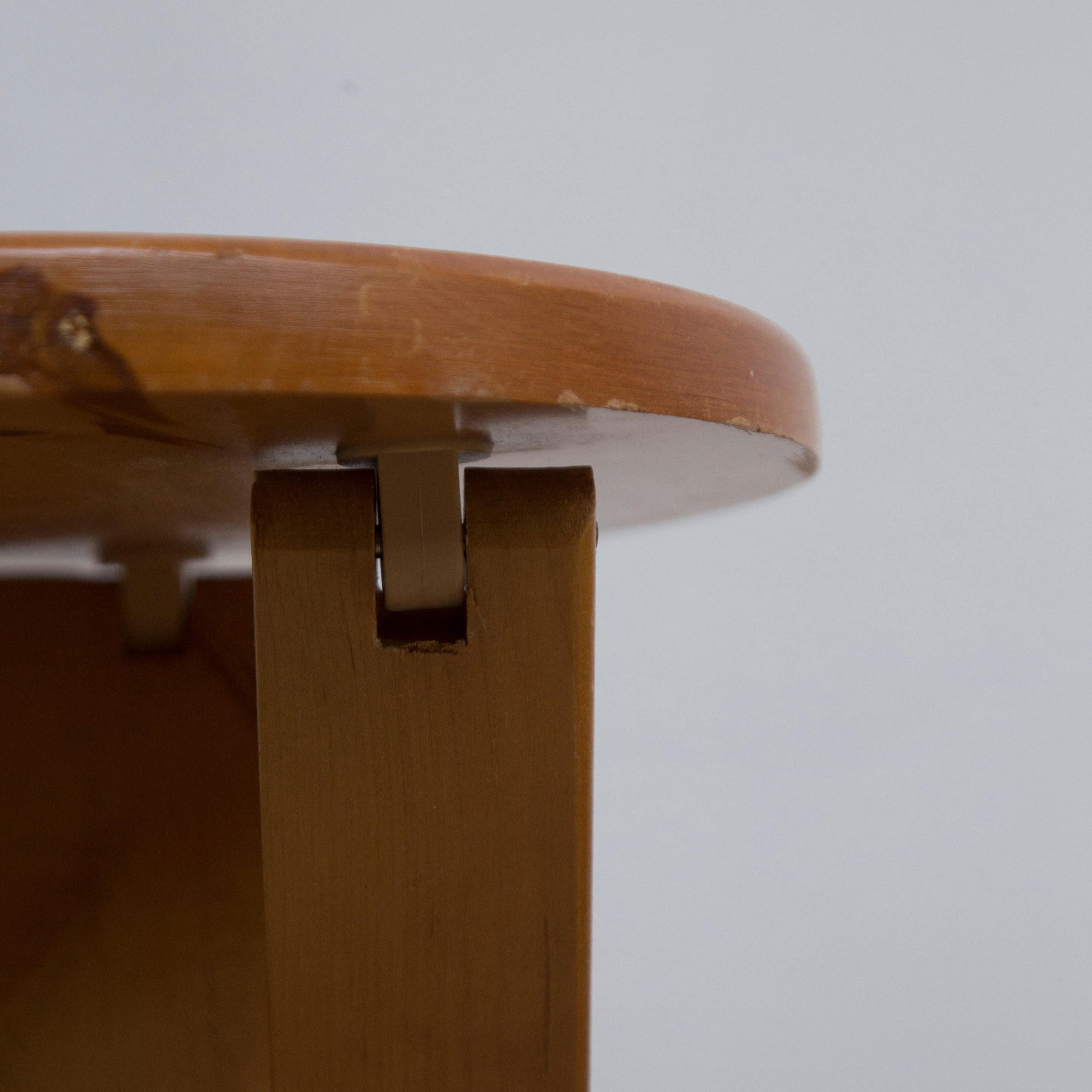 Foldable Beech Suzy Stool by Adrian Reed, 1980s In Good Condition In Hilversum, NL