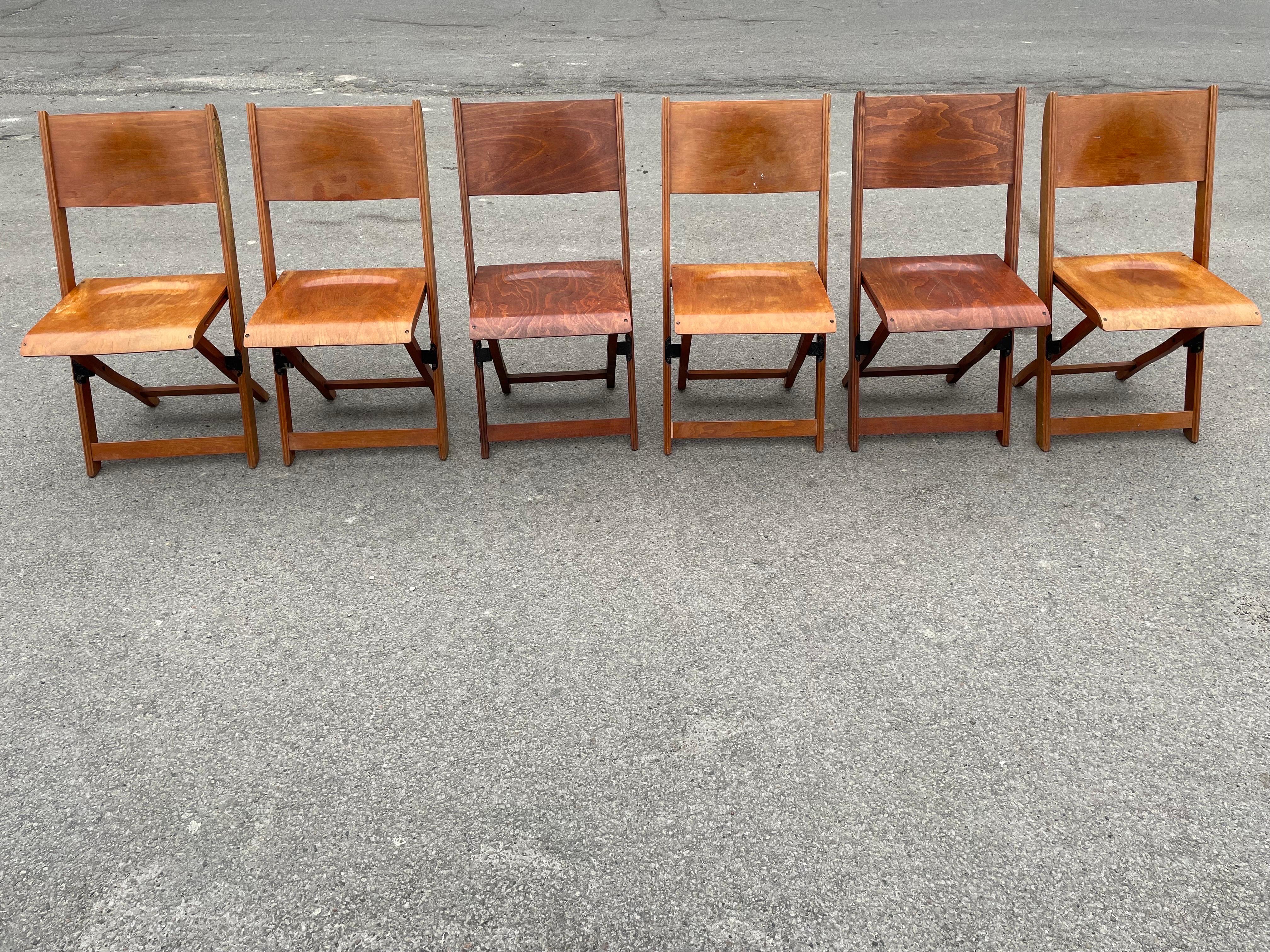 6 Danish foldable vintage chairs from the 1930s in a beautiful strong condition.