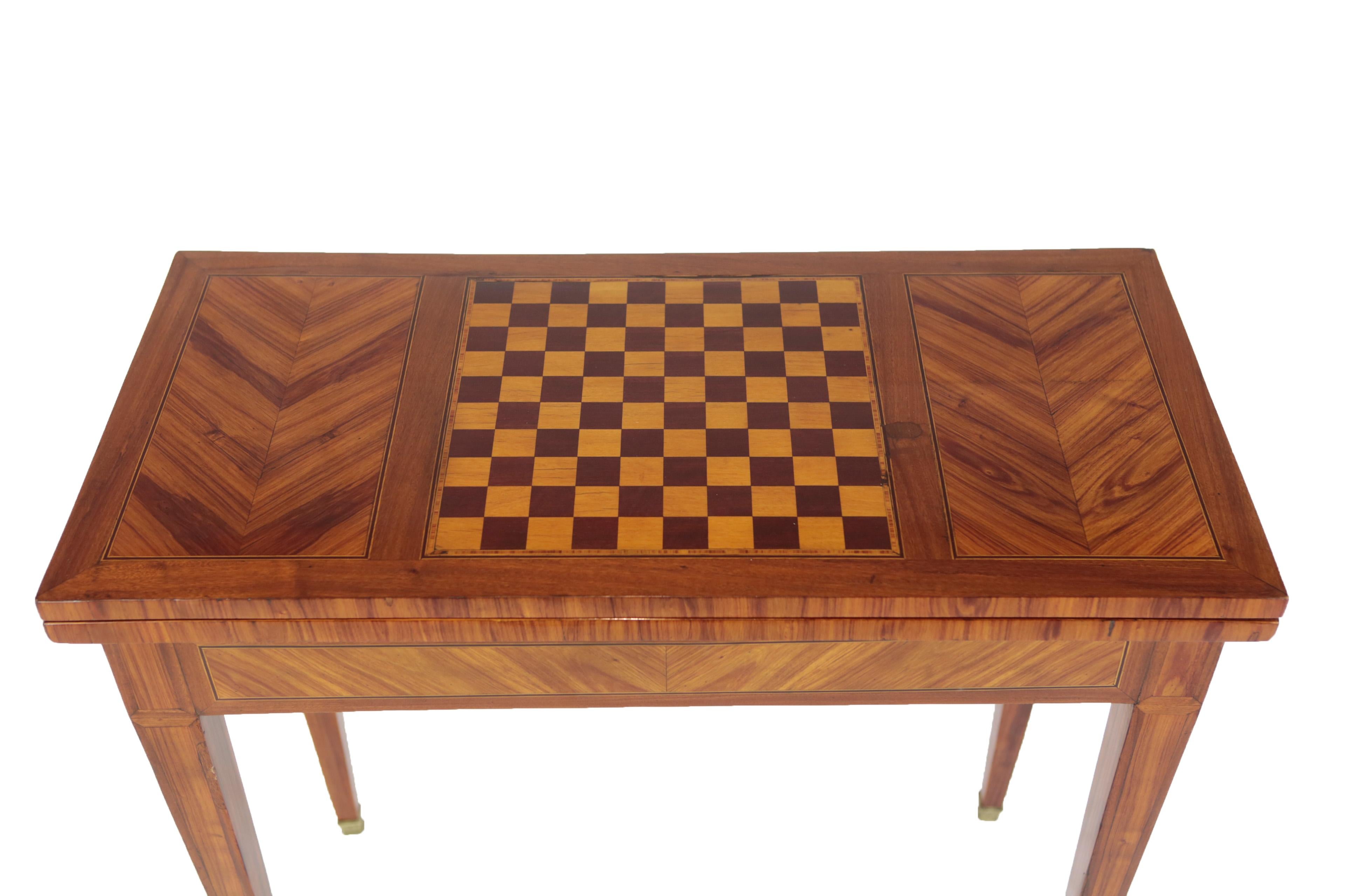 French Foldable Game Table, France, Rosewood, circa 1850-1860
