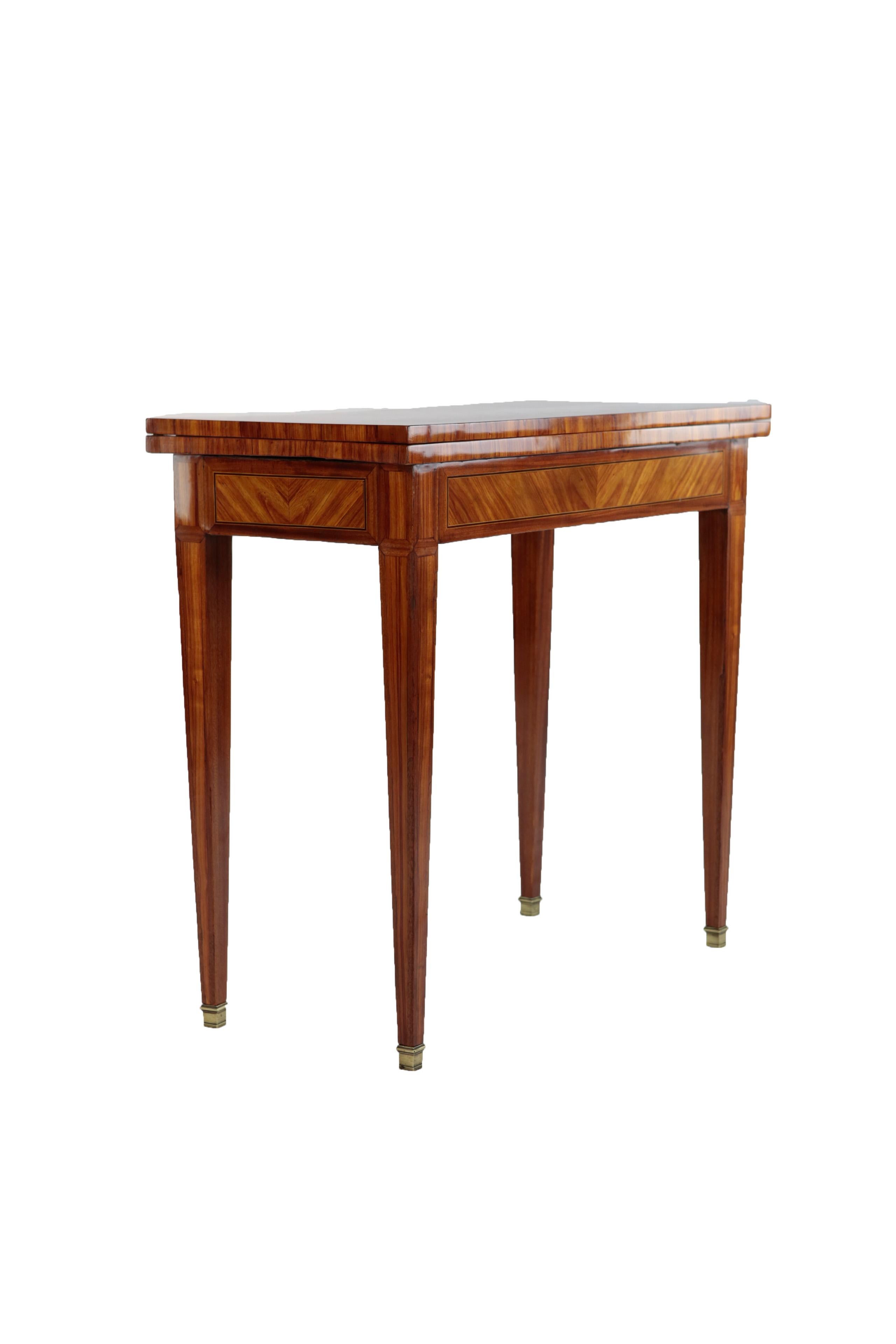 Foldable Game Table, France, Rosewood, circa 1850-1860 1