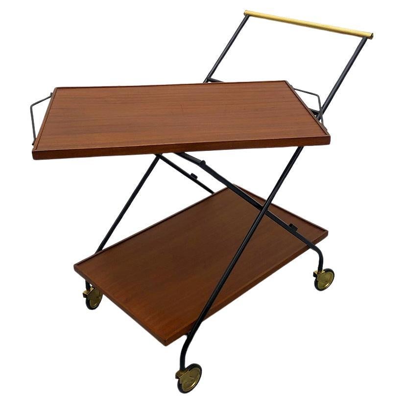 Foldable Italian mid-century serving bar cart, with self tray. For Sale