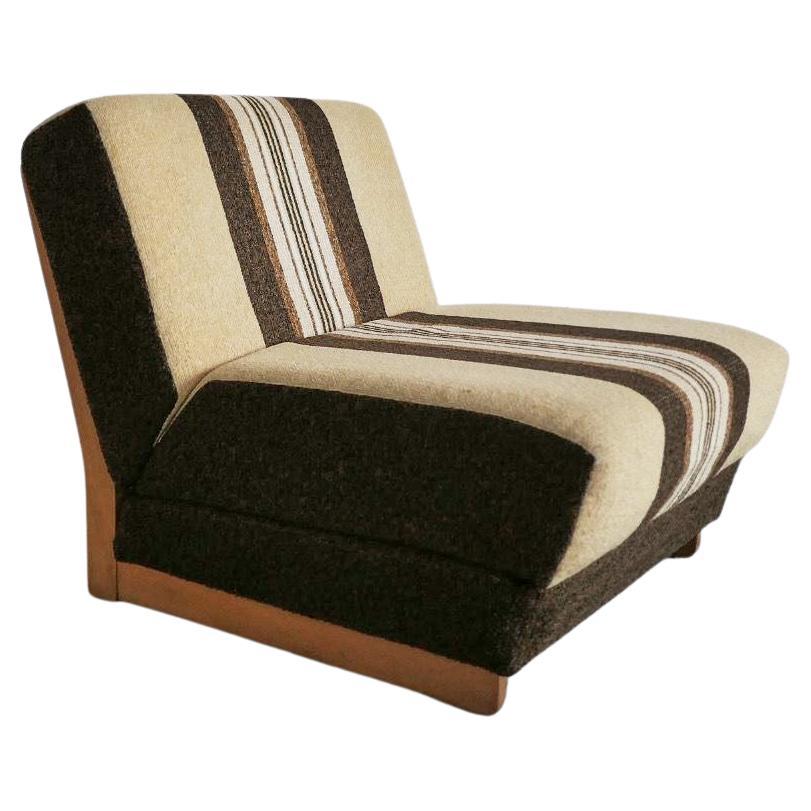 Foldable Lounge Chair / Daybed in Beech For Sale