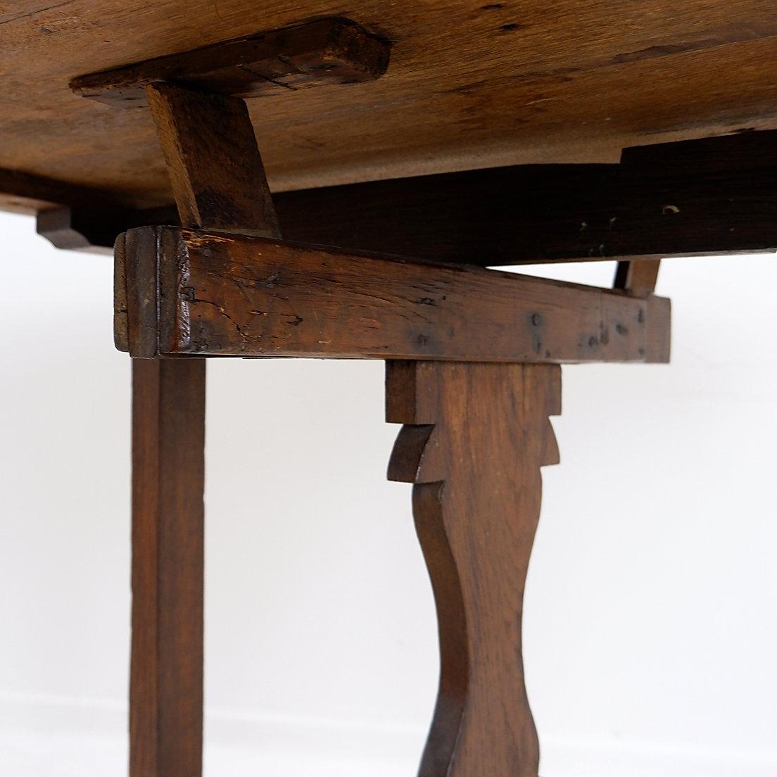 Table de vigneron pliable en chêne massif - Ø 90cm en vente 7