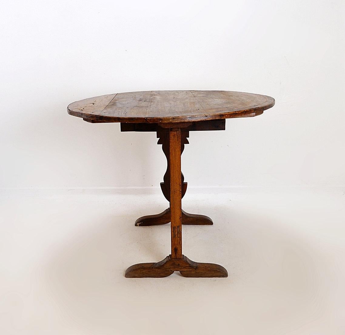 Campagne Table de vigneron pliable en chêne massif - Ø 90cm en vente