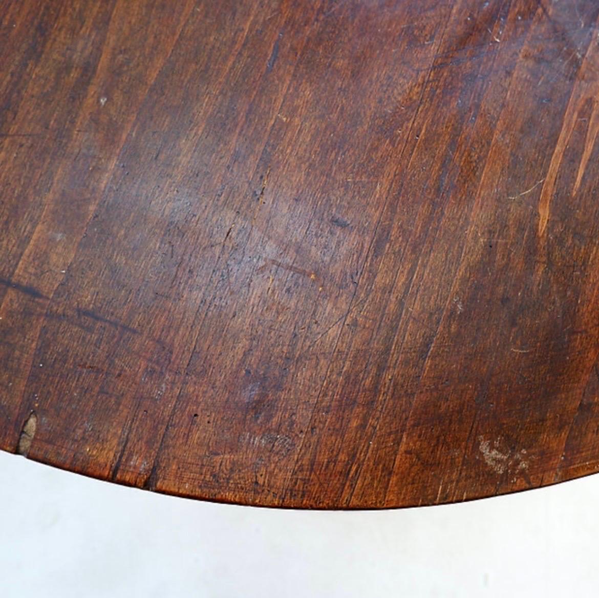 Foldable winemaker's table in solid oak In Good Condition For Sale In Linkebeek, BE