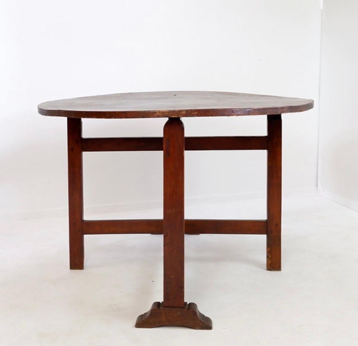 Foldable winemaker's table in solid oak For Sale 2
