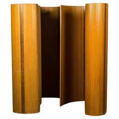 Foldable wooden room divider