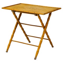 Table pliante en bambou