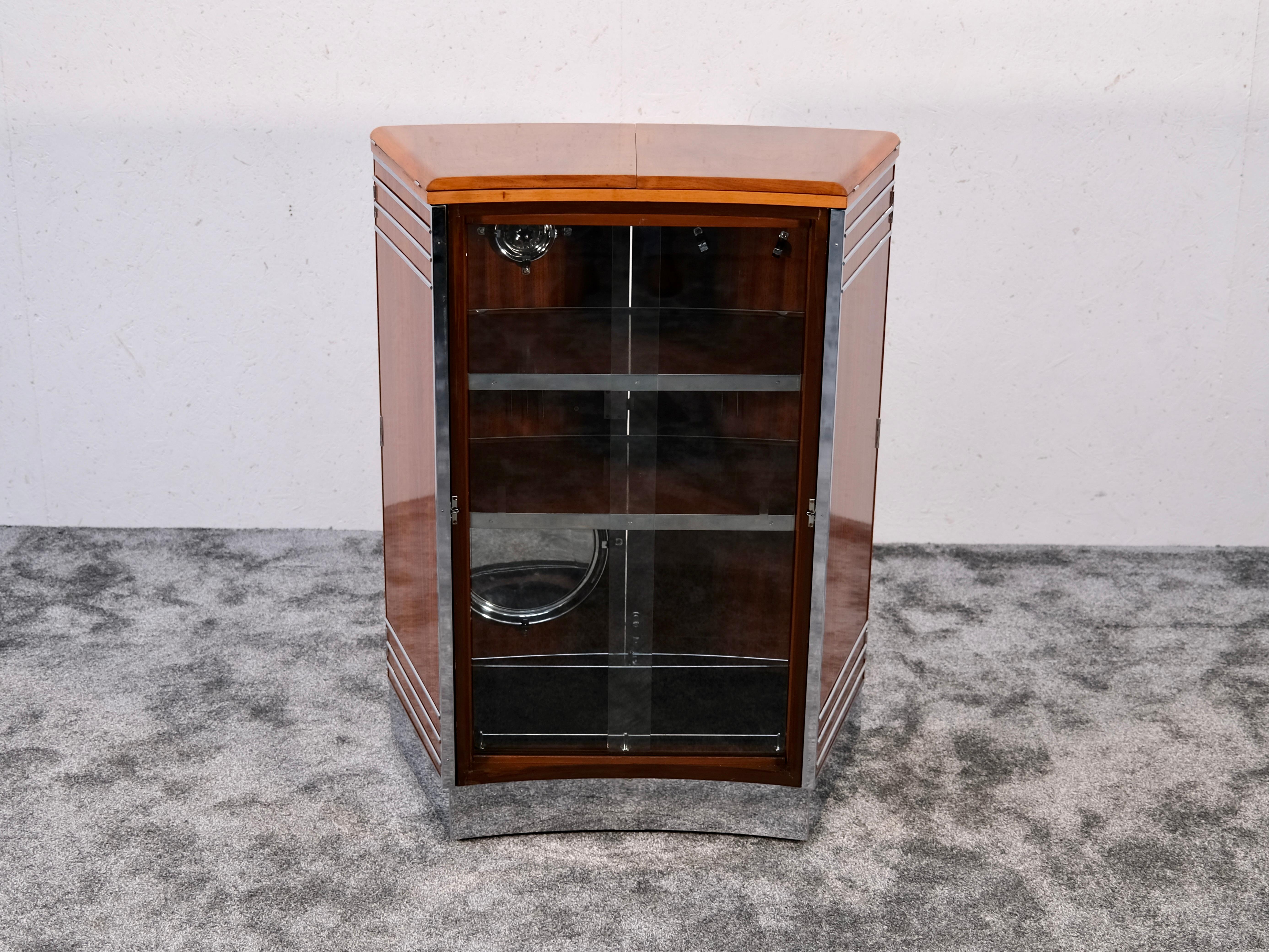 Folding Bar Counter in High Gloss Nutwood, England 1930s Art Deco 6