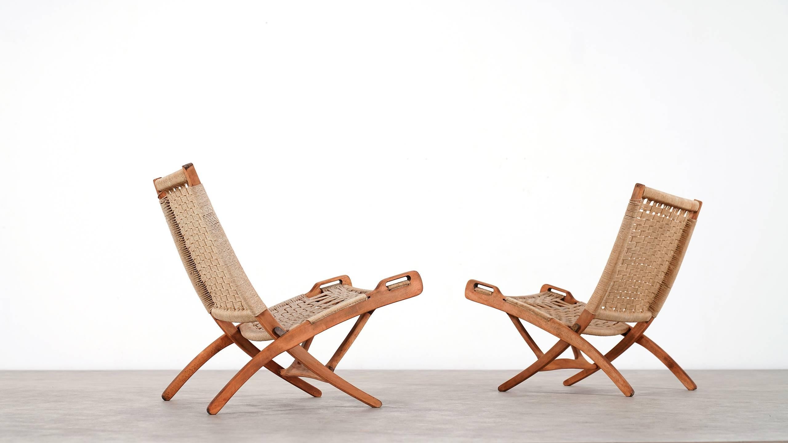 Folding Chair, Hans J. Wegner Style, Wood and Rope Covering, circa 1960 8