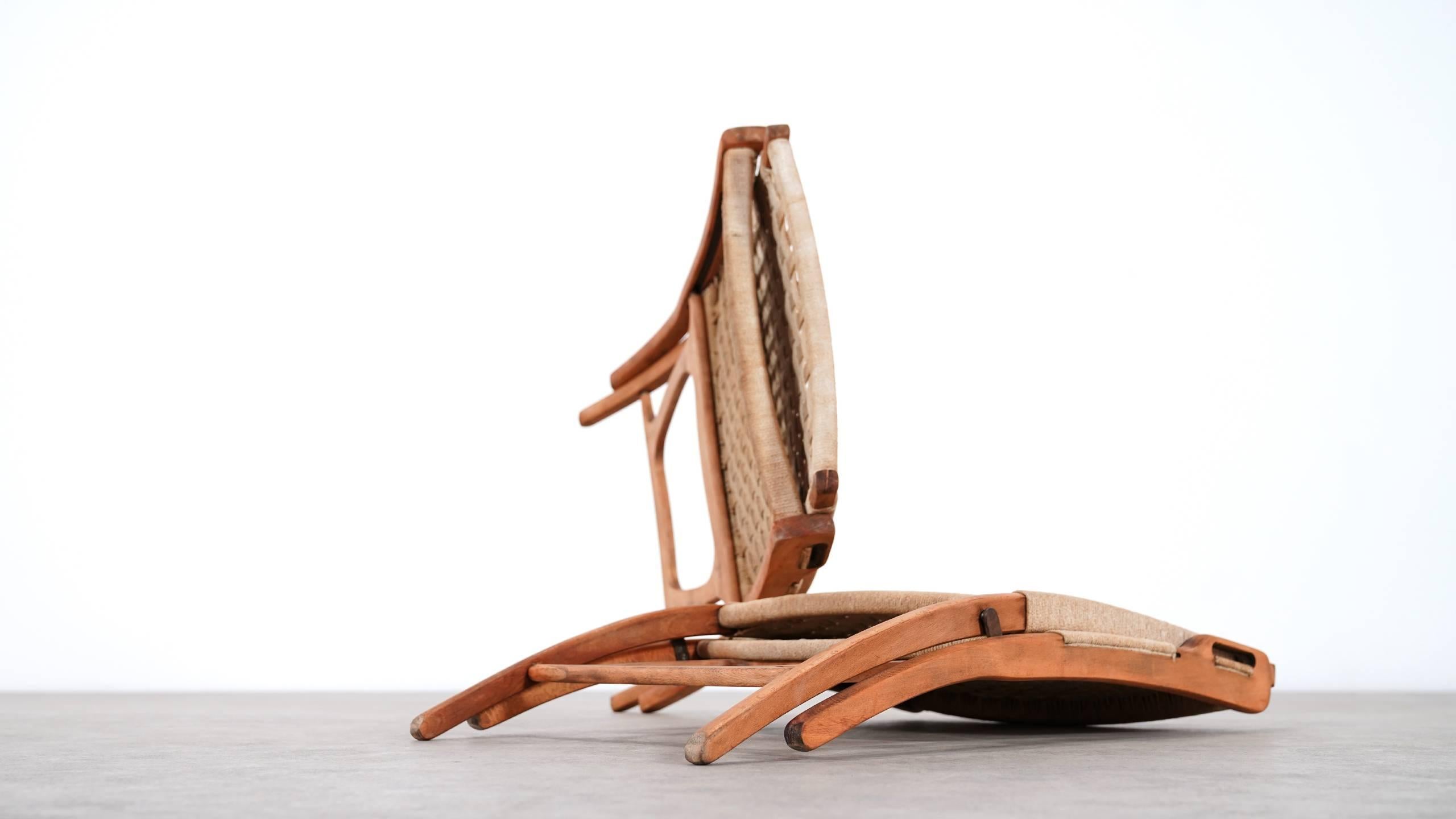 Folding Chair, Hans J. Wegner Style, Wood and Rope Covering, circa 1960 9