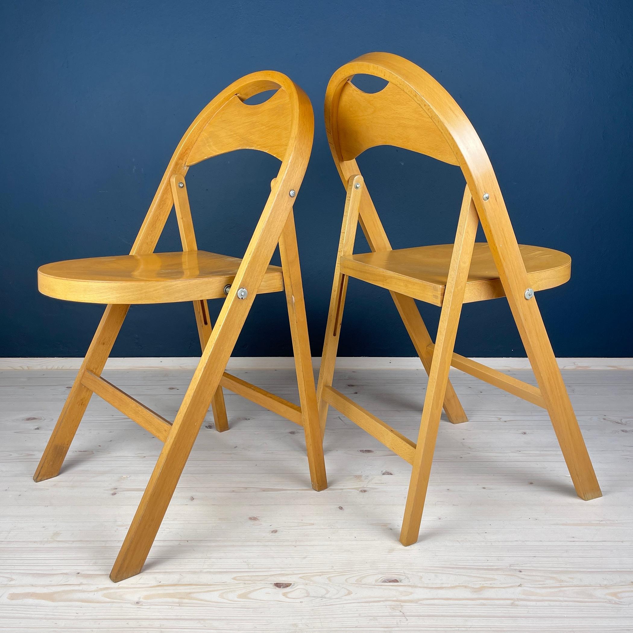 Klappbare Stühle „Tric“ von Achille & Pier Giacomo Castiglione  Italien 1965 Satz von 2 (Sperrholz) im Angebot