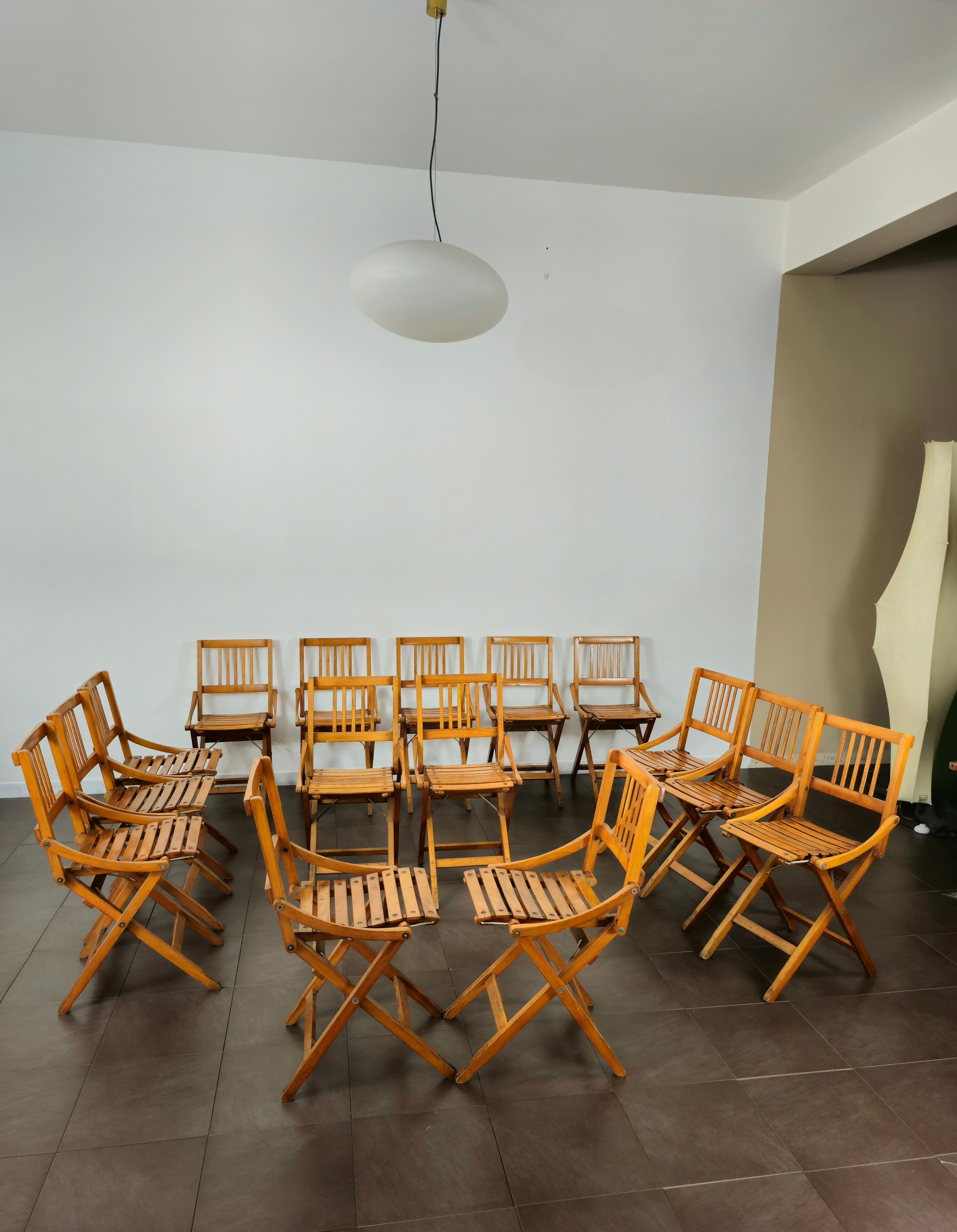 Folding Chairs Wood Fratelli Reguitti Midcentury Italian Design 1950s Set of 15 In Good Condition In Palermo, IT