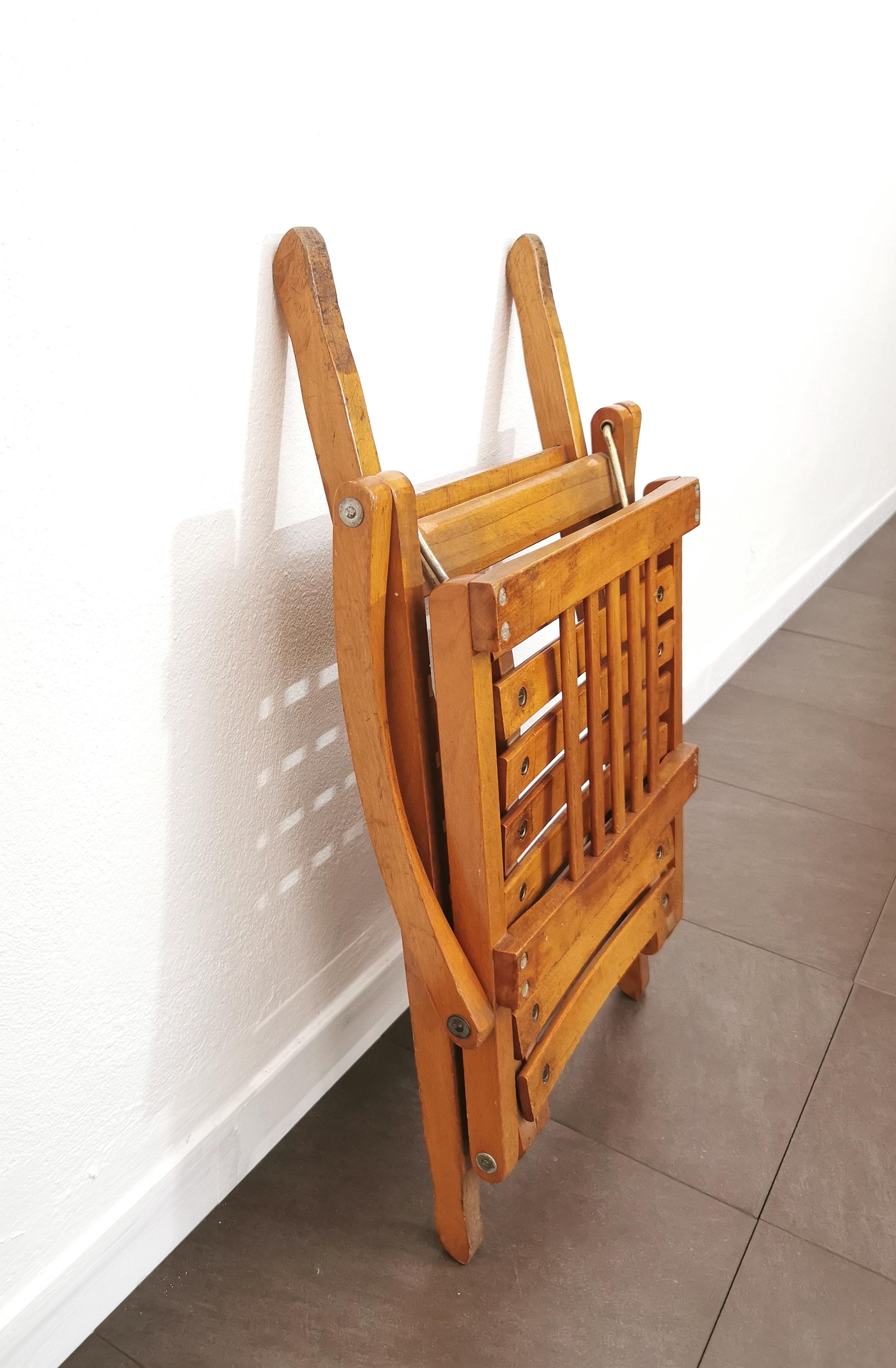 Folding Chairs Wood Fratelli Reguitti Midcentury Italian Design 1950s Set of 15 11
