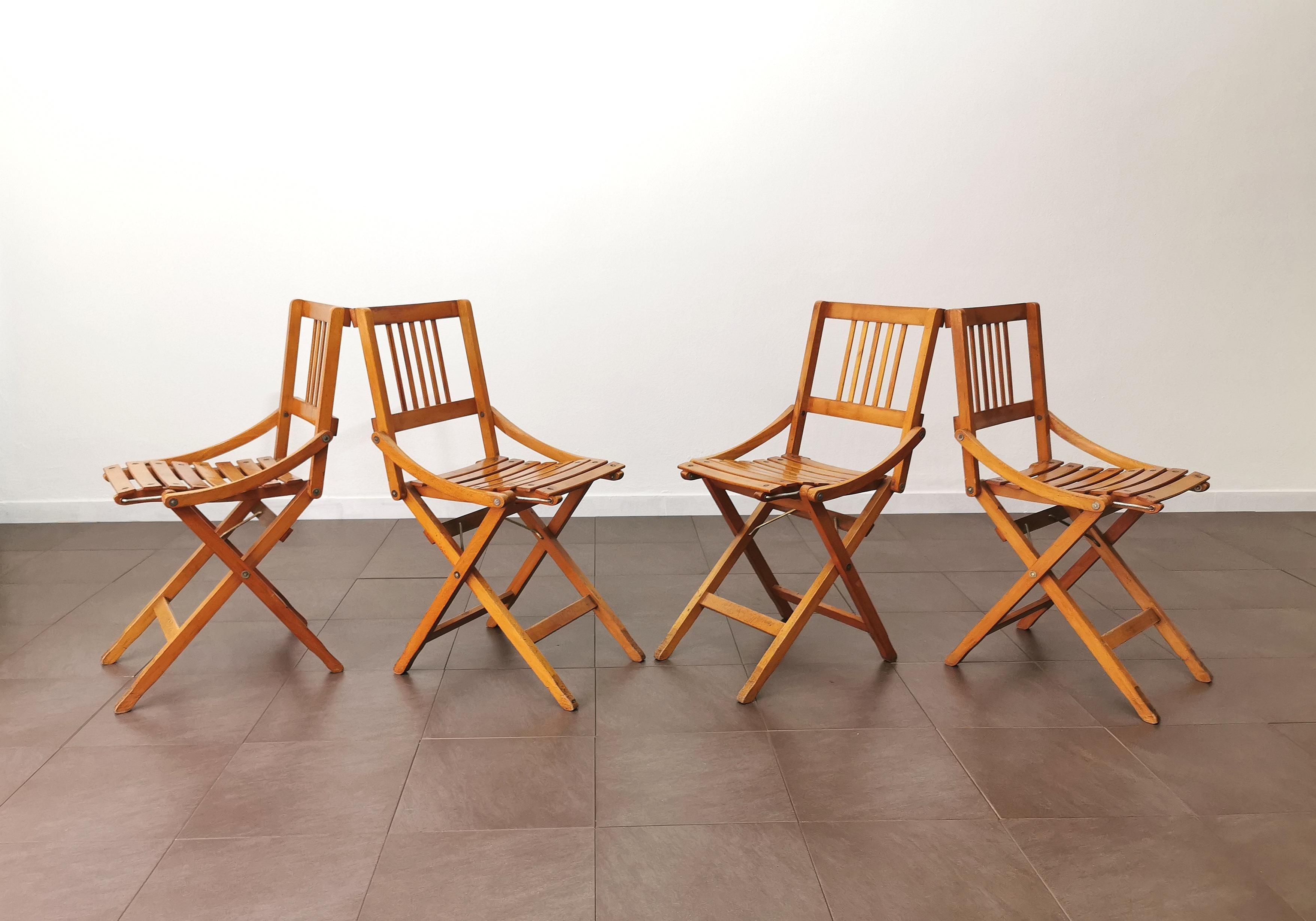 Mid-Century Modern Folding Chairs Wood Fratelli Reguitti Midcentury Italian Design 1950s Set of 15