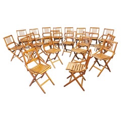 Folding Chairs Wood Fratelli Reguitti Midcentury Italian Design 1950s Set of 14