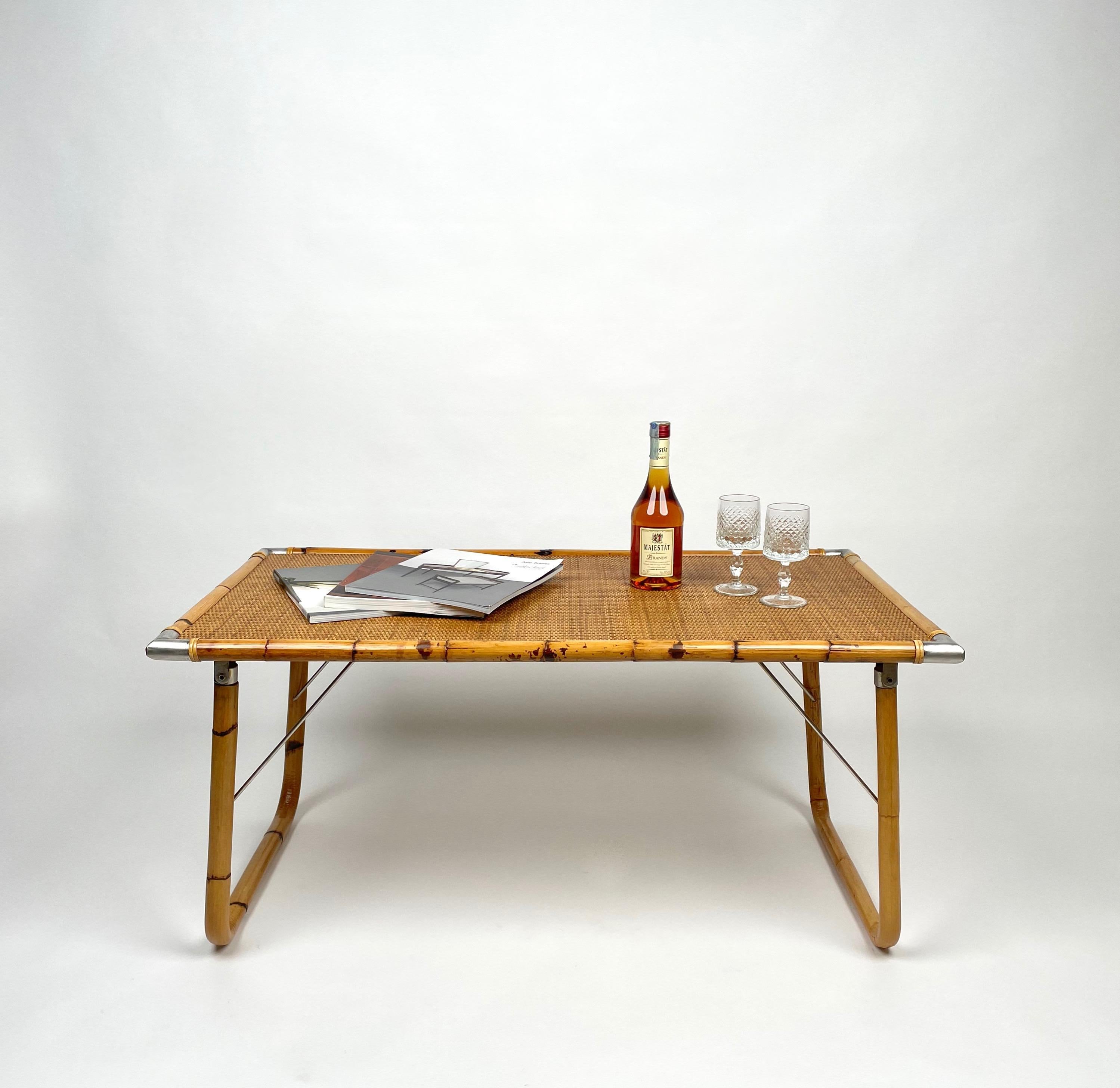 Klappbarer Couchtisch aus Bambus, Rattan, Korbweide und Stahl, Italien, 1970er Jahre im Angebot 3