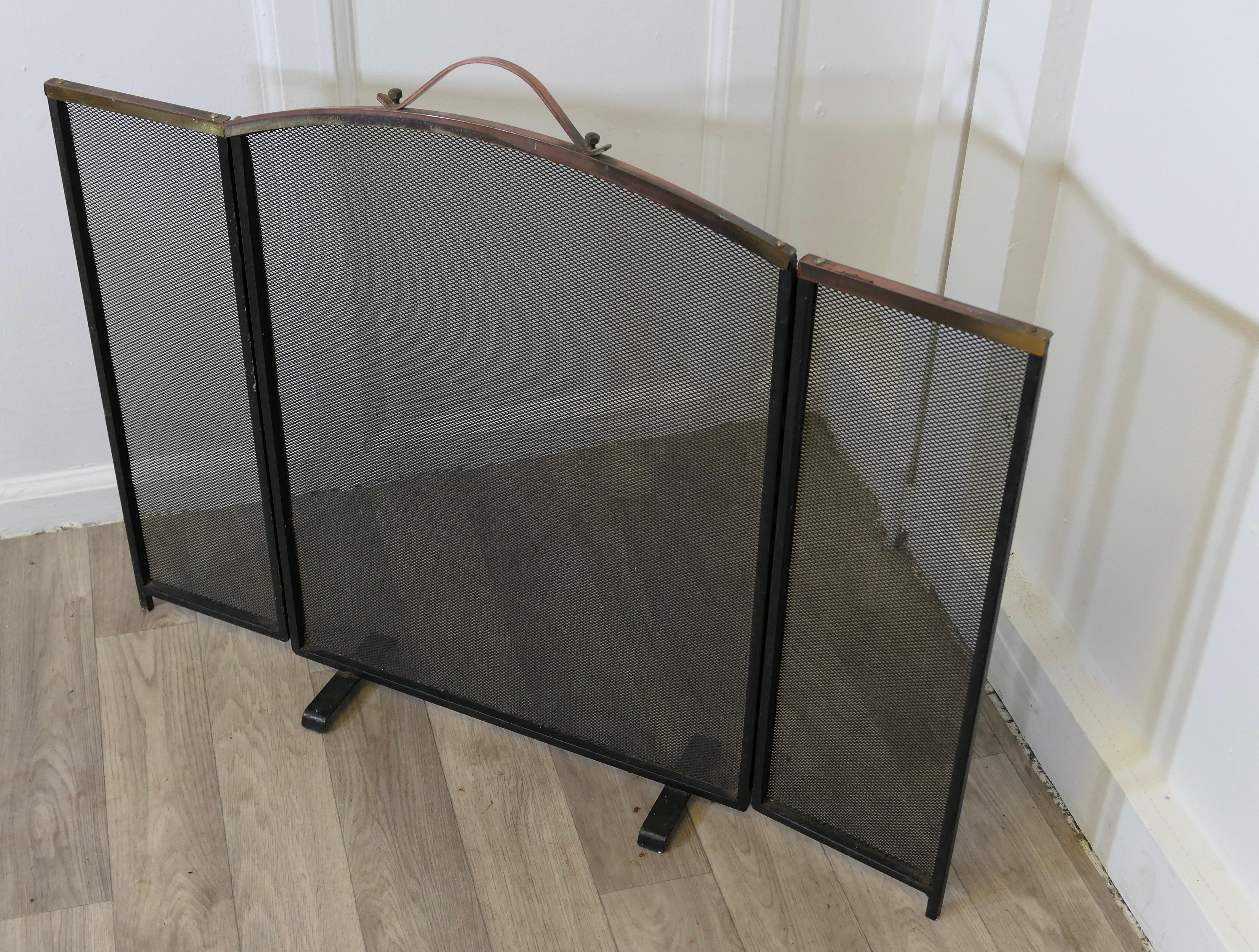 Folding Copper and Fine Mesh Spark Fire Guard   This very useful spark guard For Sale 1