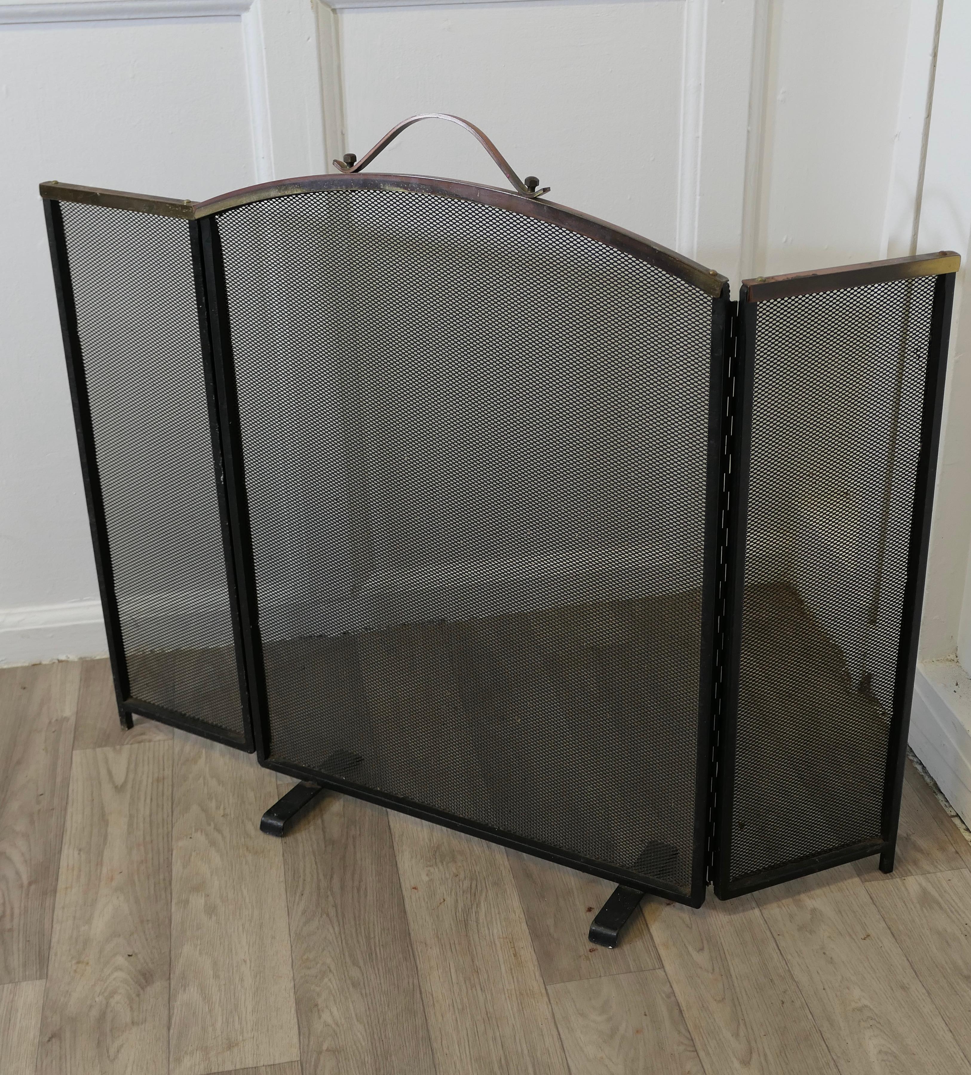 Folding Copper and Fine Mesh Spark Fire Guard   This very useful spark guard For Sale 2