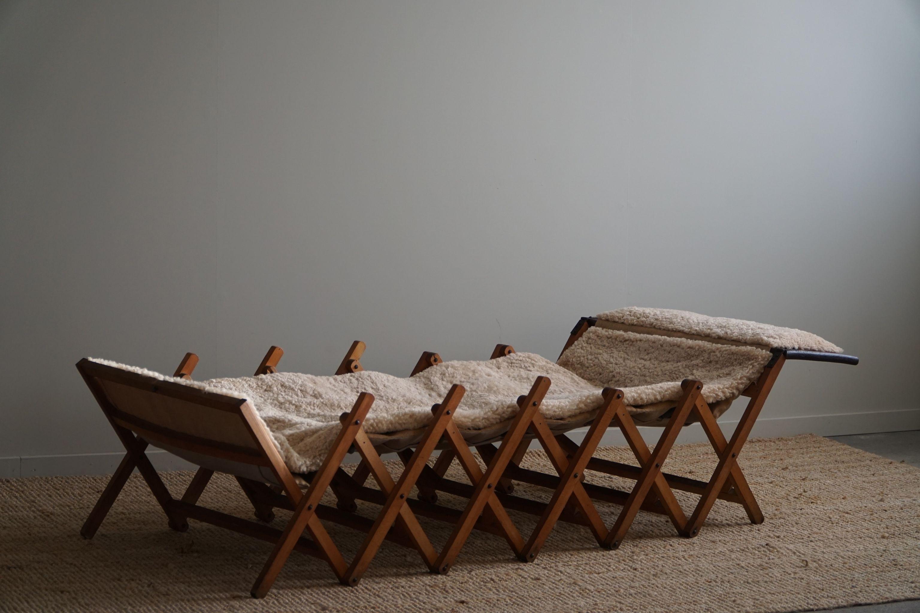 Hand-Crafted Folding Daybed in Hessian & Lambswool, Made by a Danish Cabinetmaker, 1930s For Sale