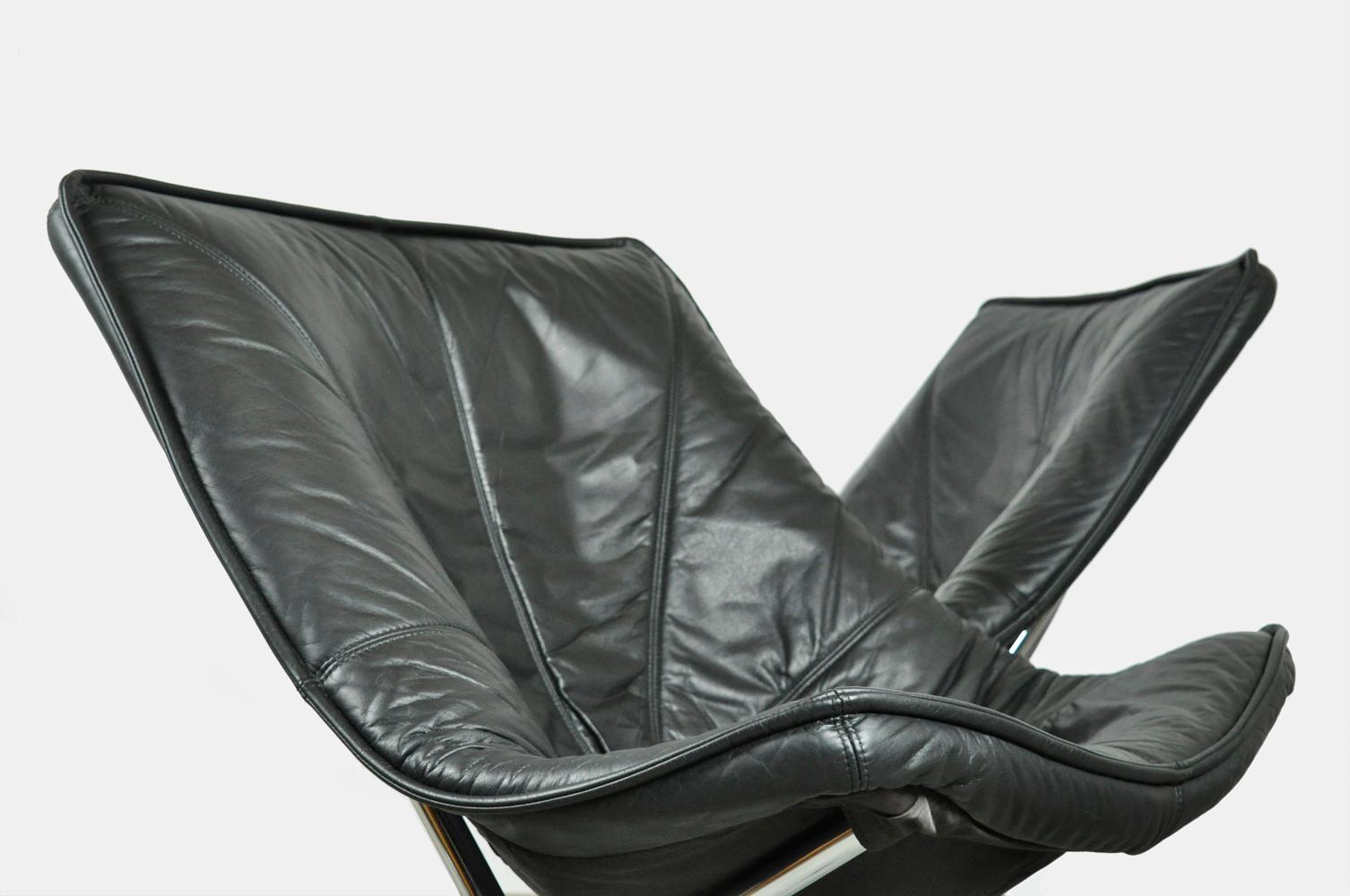 Folding designer armchairs designed by Teun van Zanten for Molinari, Italy 1970s 3