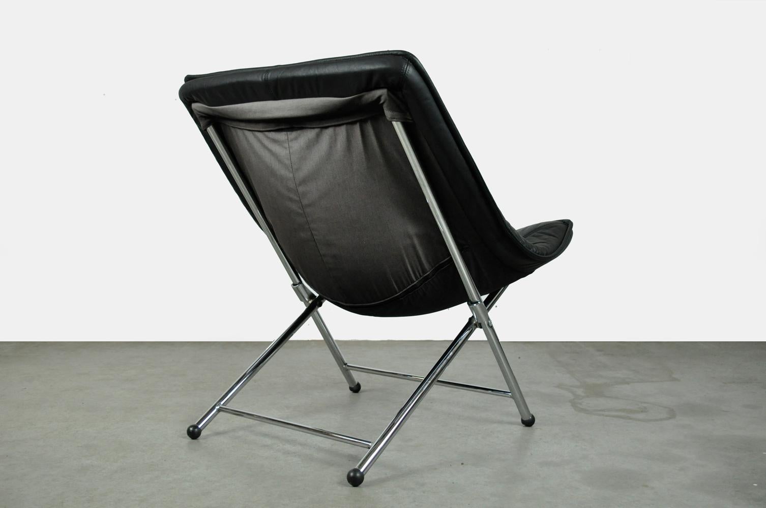 Folding designer armchairs designed by Teun van Zanten for Molinari, Italy 1970s 9