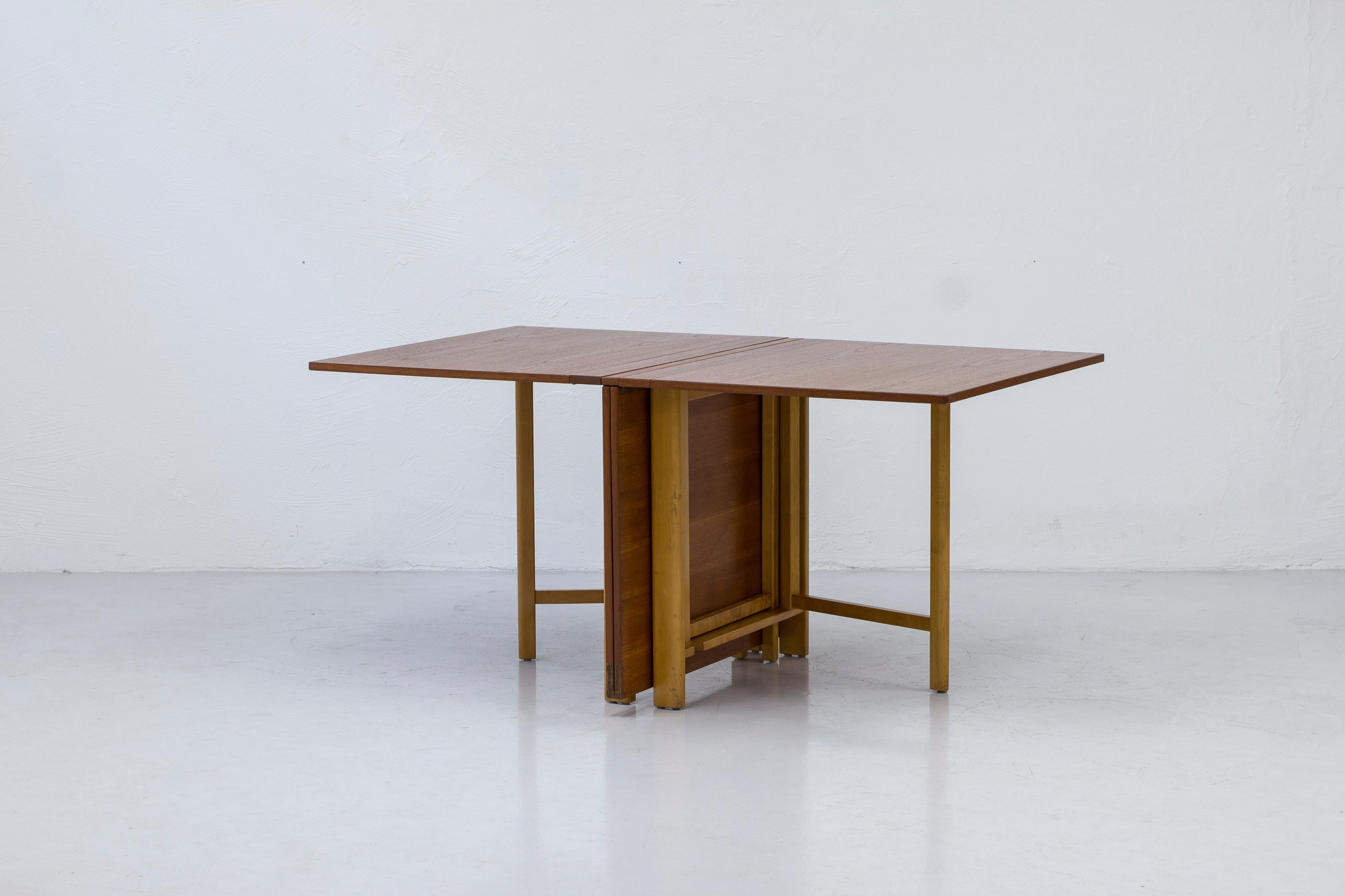 Folding dining table by Bruno Mathsson, Firma Karl Mathsson, Sweden, 1950s For Sale 9