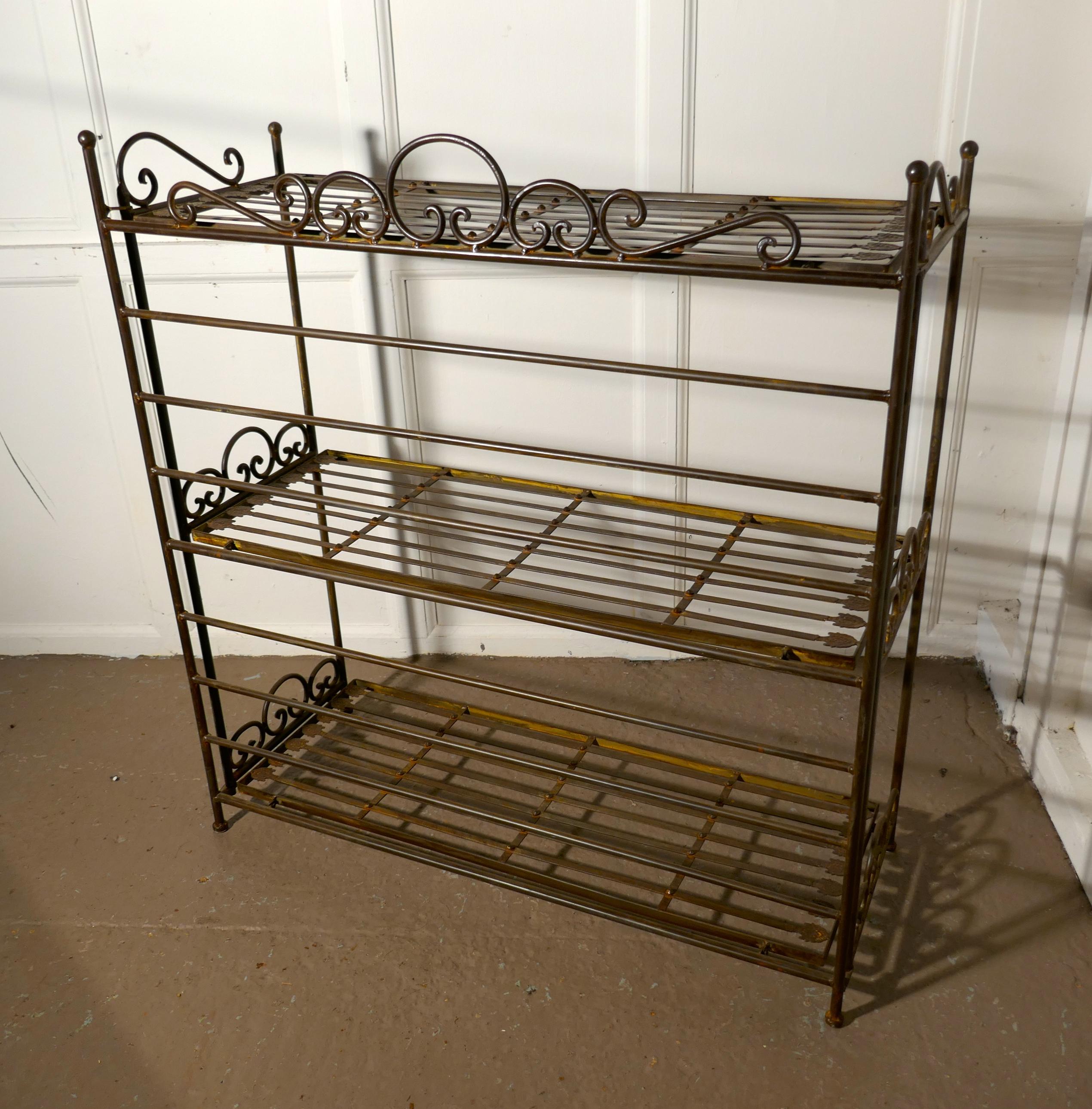 Folding French Bakers Shop Shelf In Good Condition In Chillerton, Isle of Wight