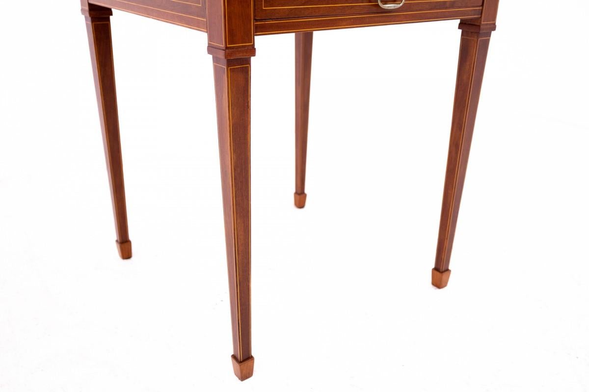 Table de jeu pliante, Europe occidentale, vers 1890. Antique. Après la rénovation. en vente 3