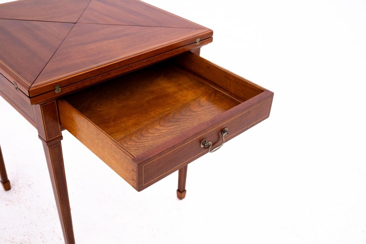 Table de jeu pliante, Europe occidentale, vers 1890. Antique. Après la rénovation. Bon état - En vente à Chorzów, PL