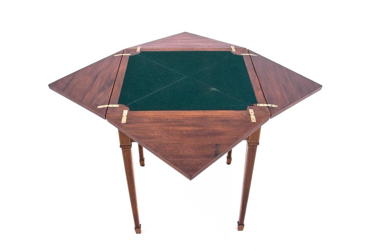 Folding Game Table, Western Europe, circa 1910, Antique In Good Condition For Sale In Chorzów, PL