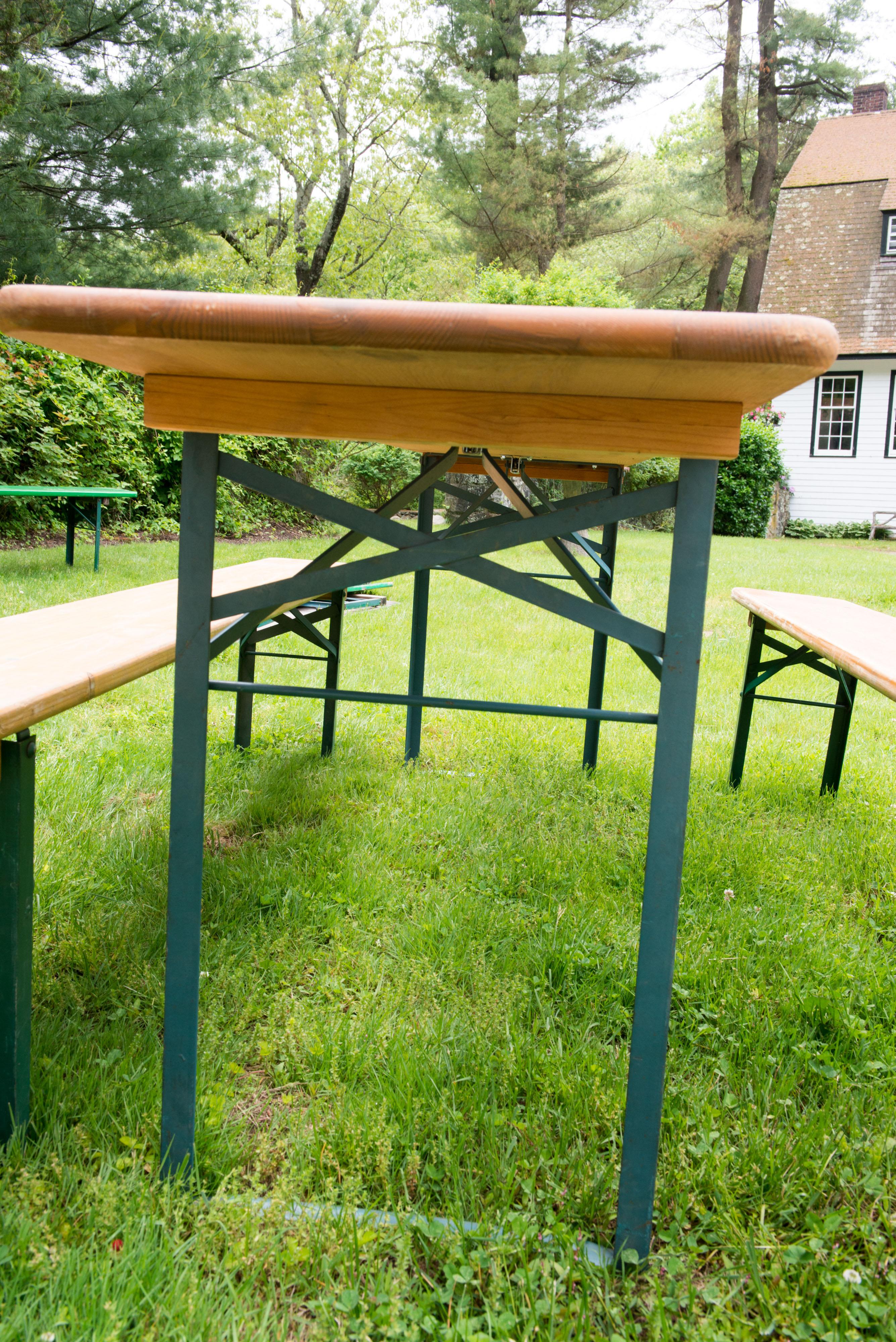 Folding German Picnic Table with Benches In Good Condition For Sale In Stamford, CT