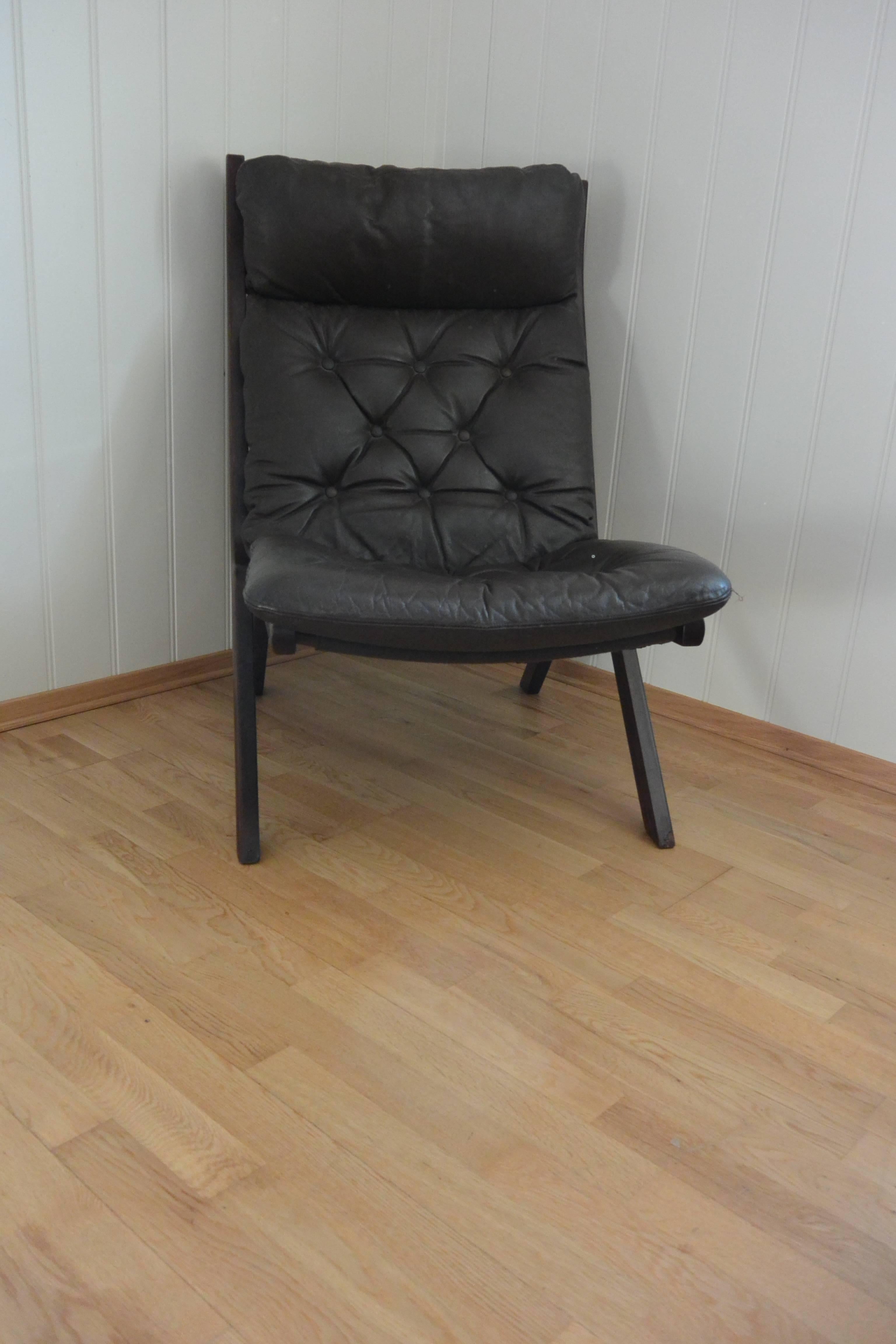 Scandinavian Modern Folding Leather Chair Erkones, Norway For Sale