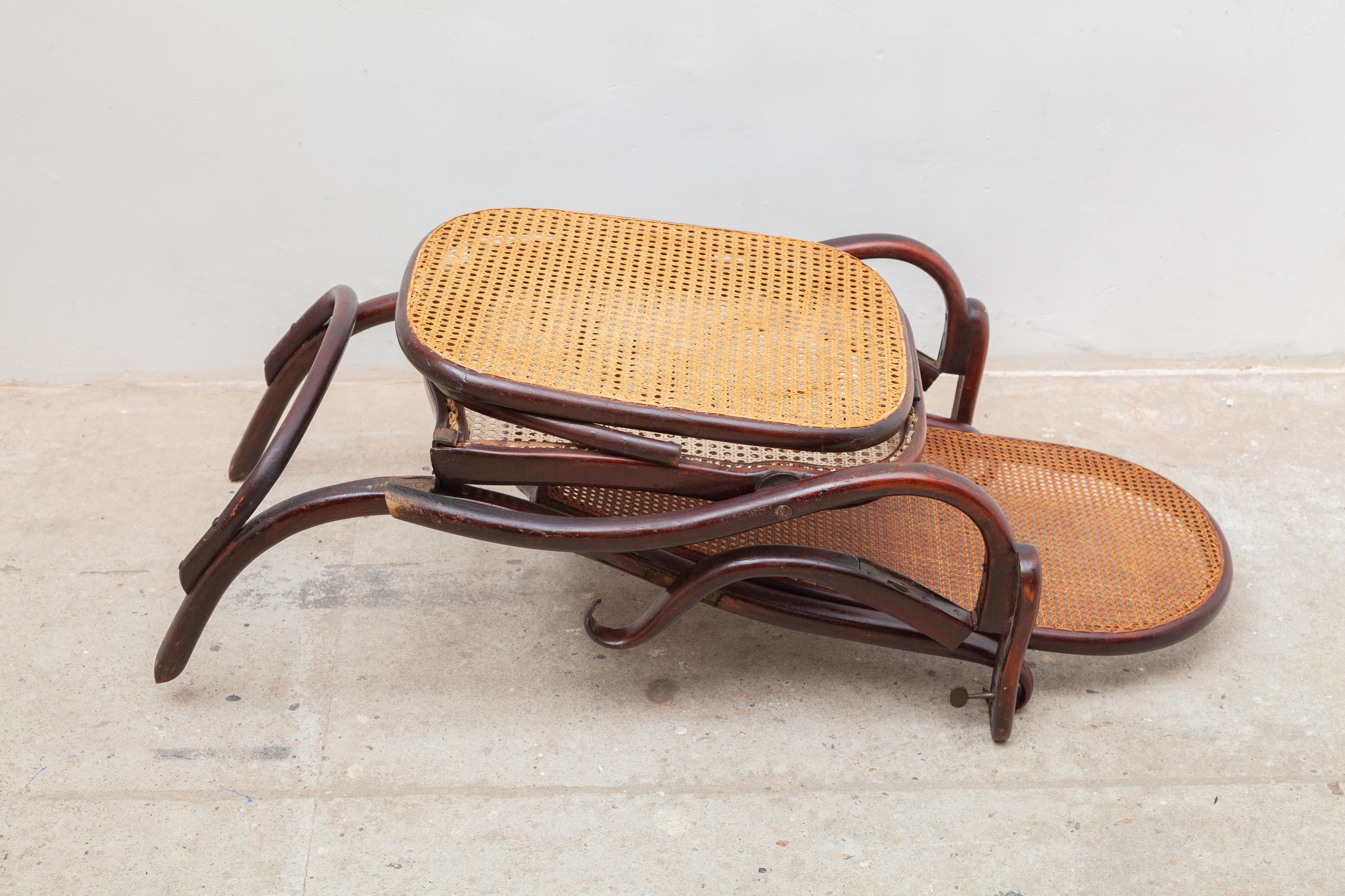 Folding Lounge Chair by Thonet with Adjustable Footstool 19th Century For Sale 1