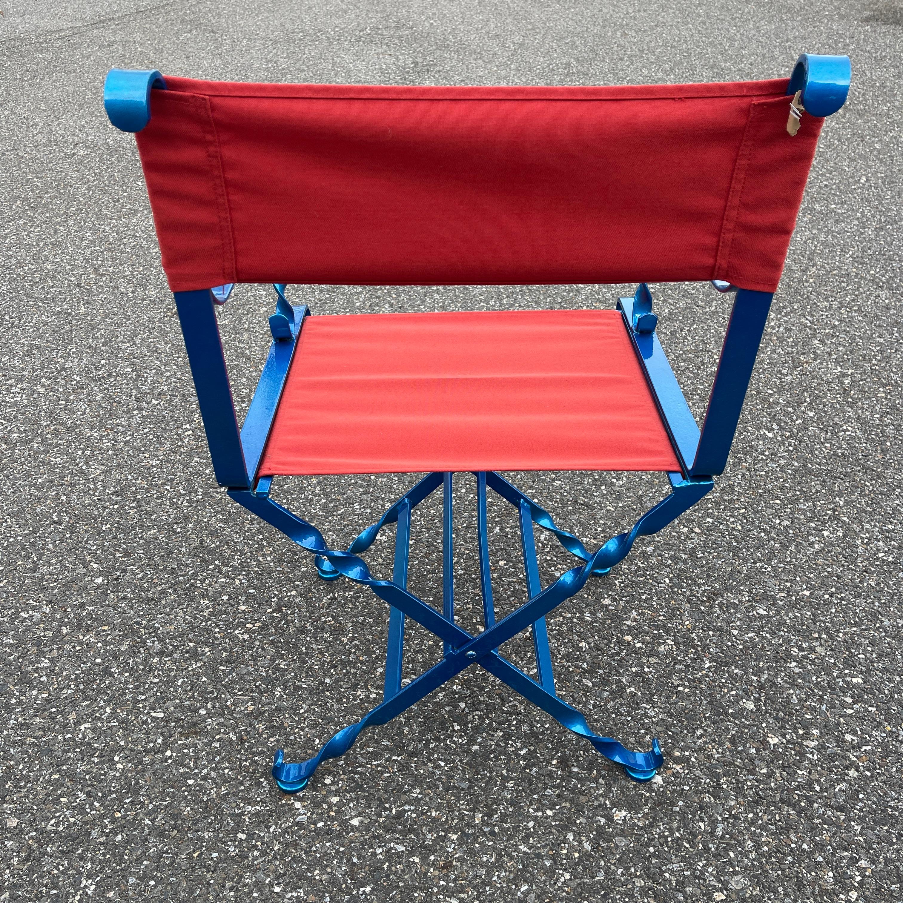 Folding Maui Blue and Red Iron Outdoor Director's Chair, American 1930's For Sale 4