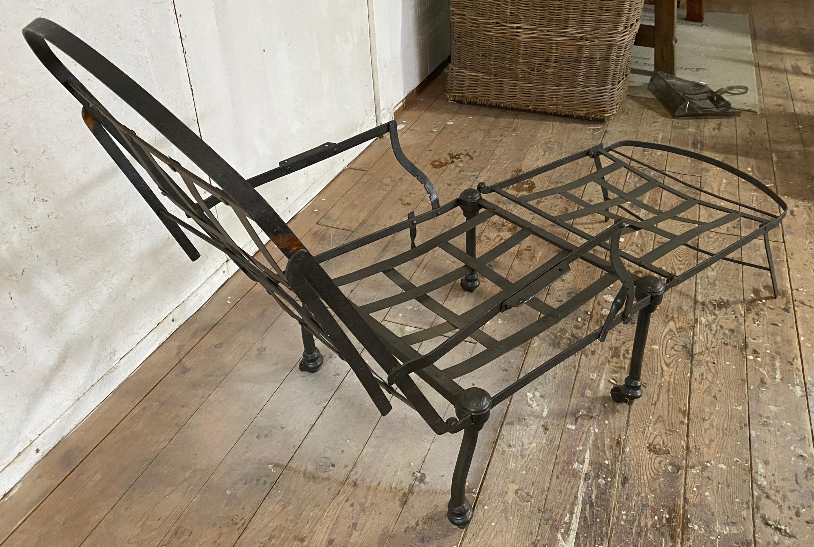 Chaise longue de jardín plegable de metal Campaña en venta