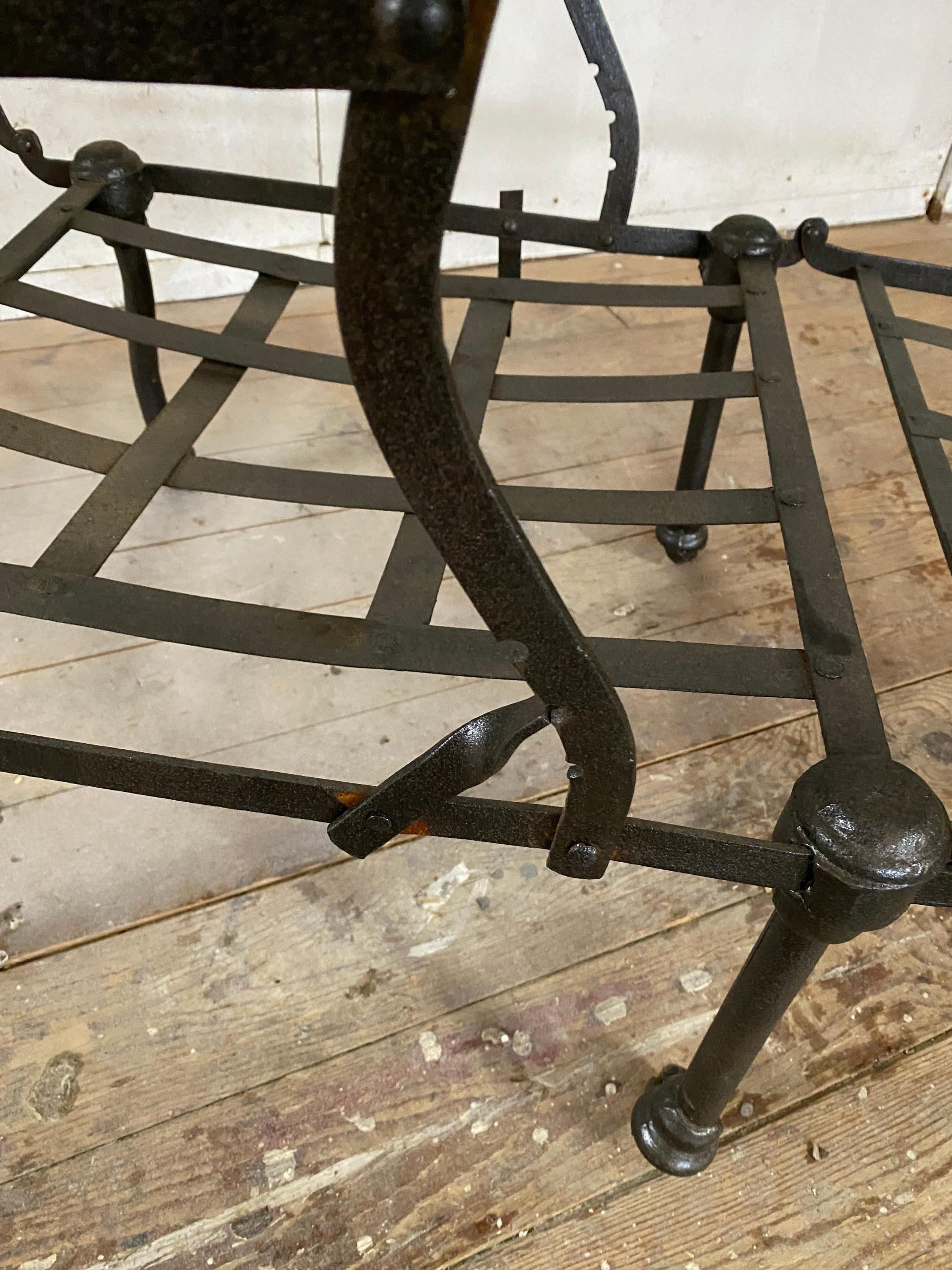 Chaise longue de jardín plegable de metal siglo XX en venta