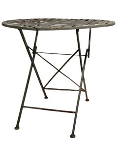 Folding Metal Garden Patio Poolside Table with Stylized Leaf Motif Top