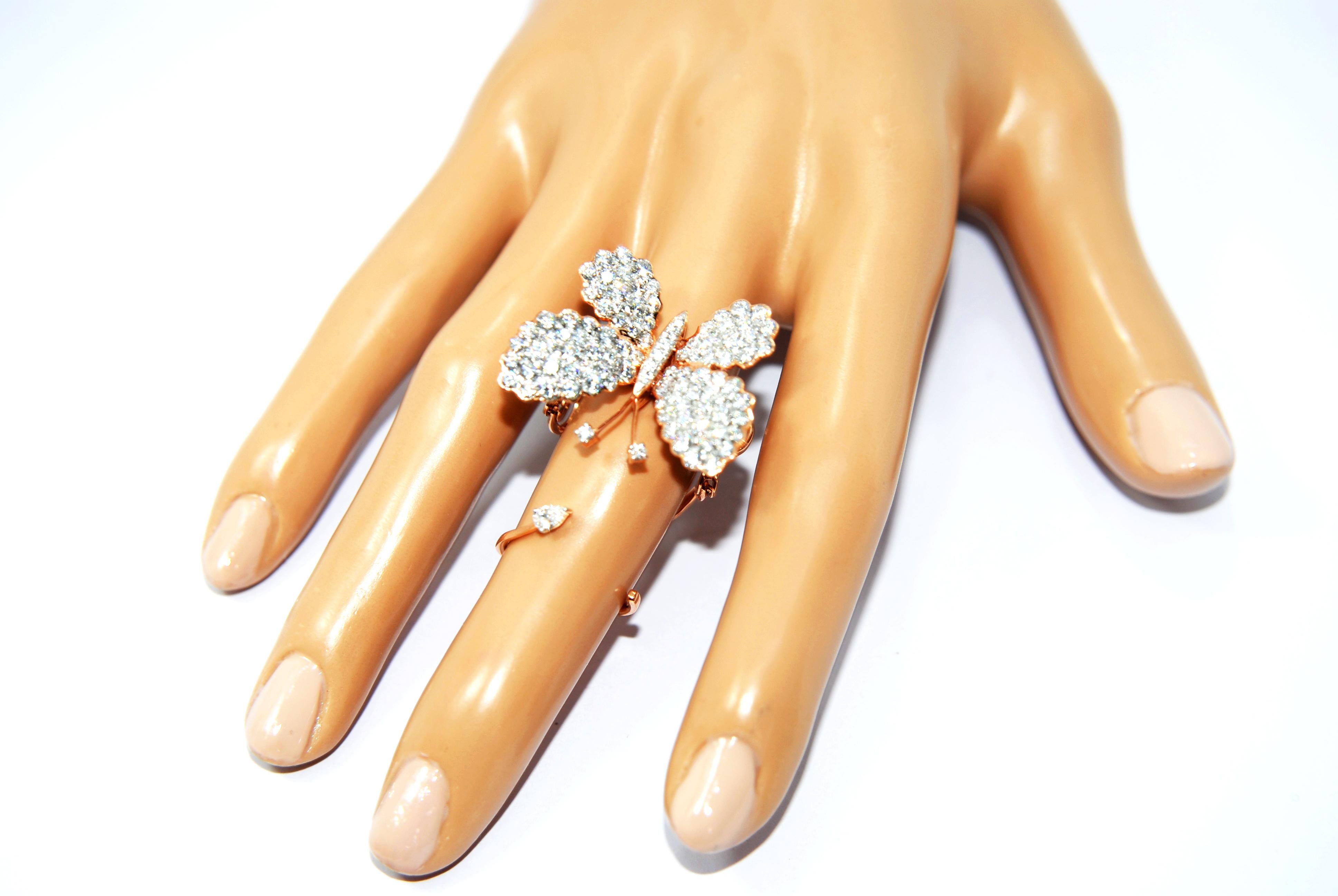 Romantic Folding Moving Butterfly Rose Gold 18 Karat White Diamonds Cocktail Ring