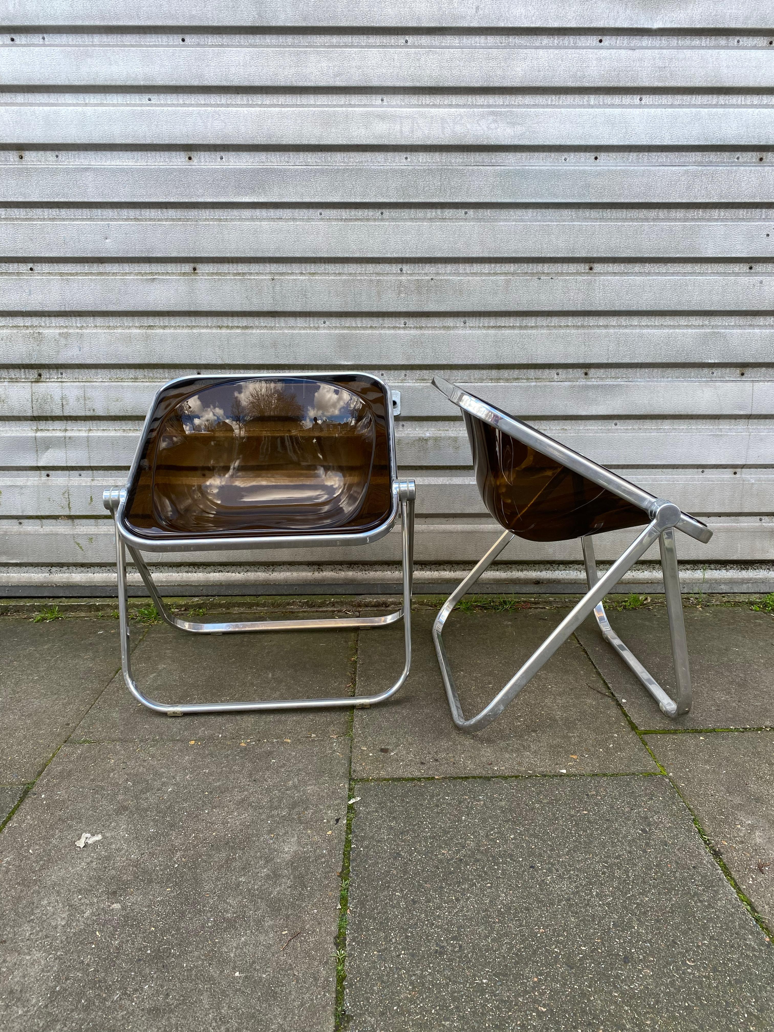 Folding Plona Chair by Giancarlo Piretti for Castelli In Good Condition For Sale In London, GB
