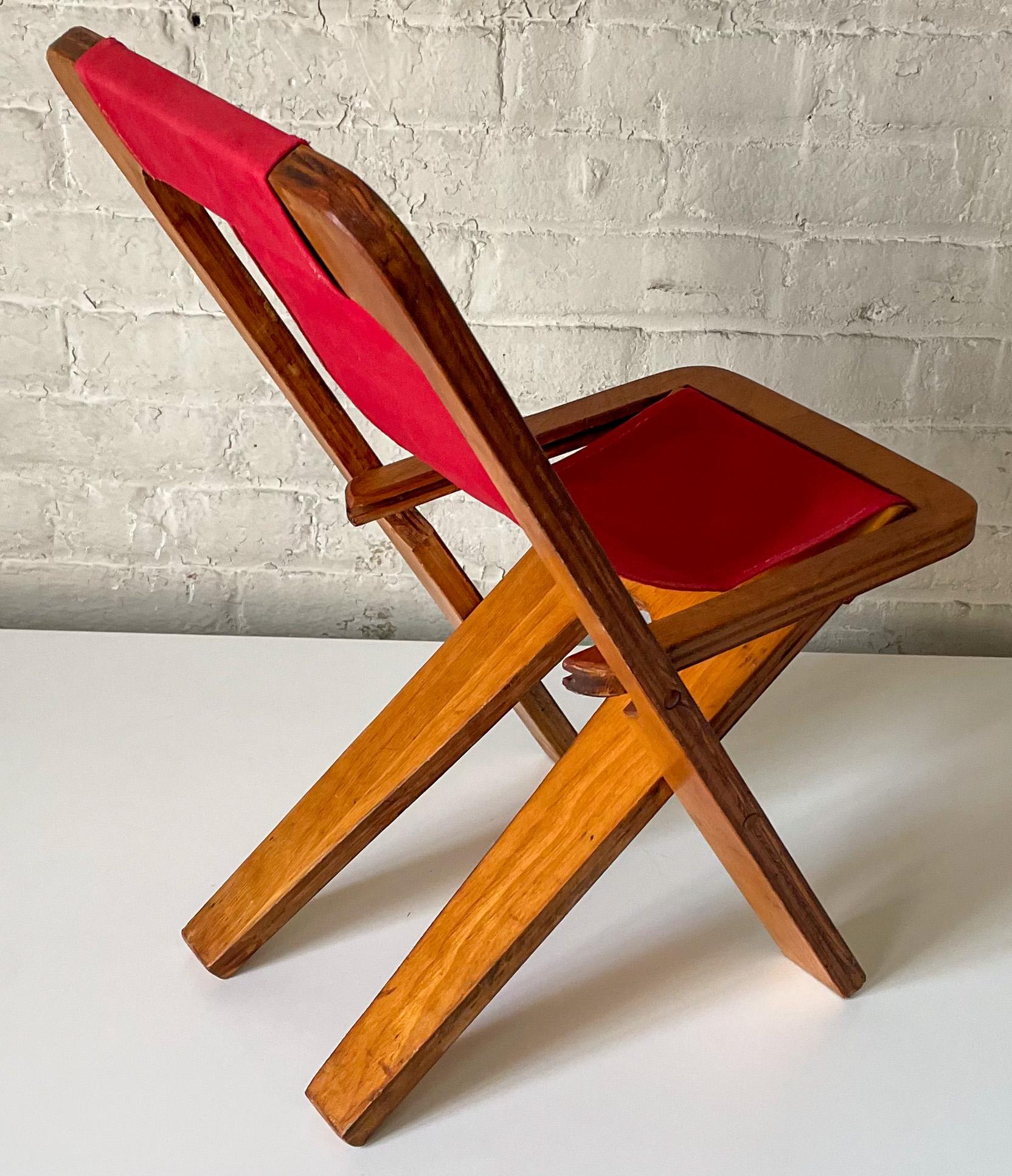 Klappbarer Kinderstuhl aus Sperrholz im Zustand „Gut“ im Angebot in New York, NY