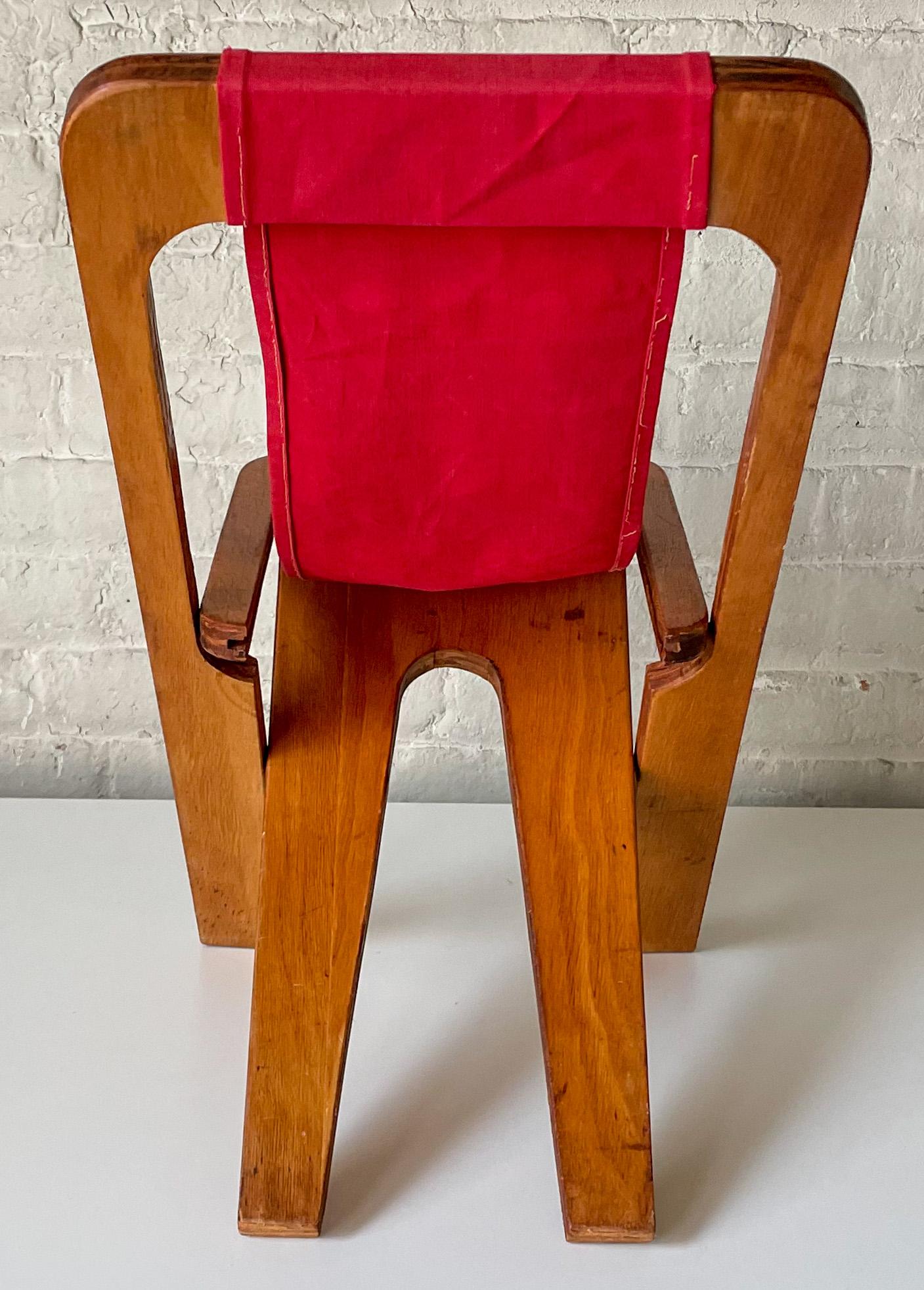 Klappbarer Kinderstuhl aus Sperrholz im Angebot 2