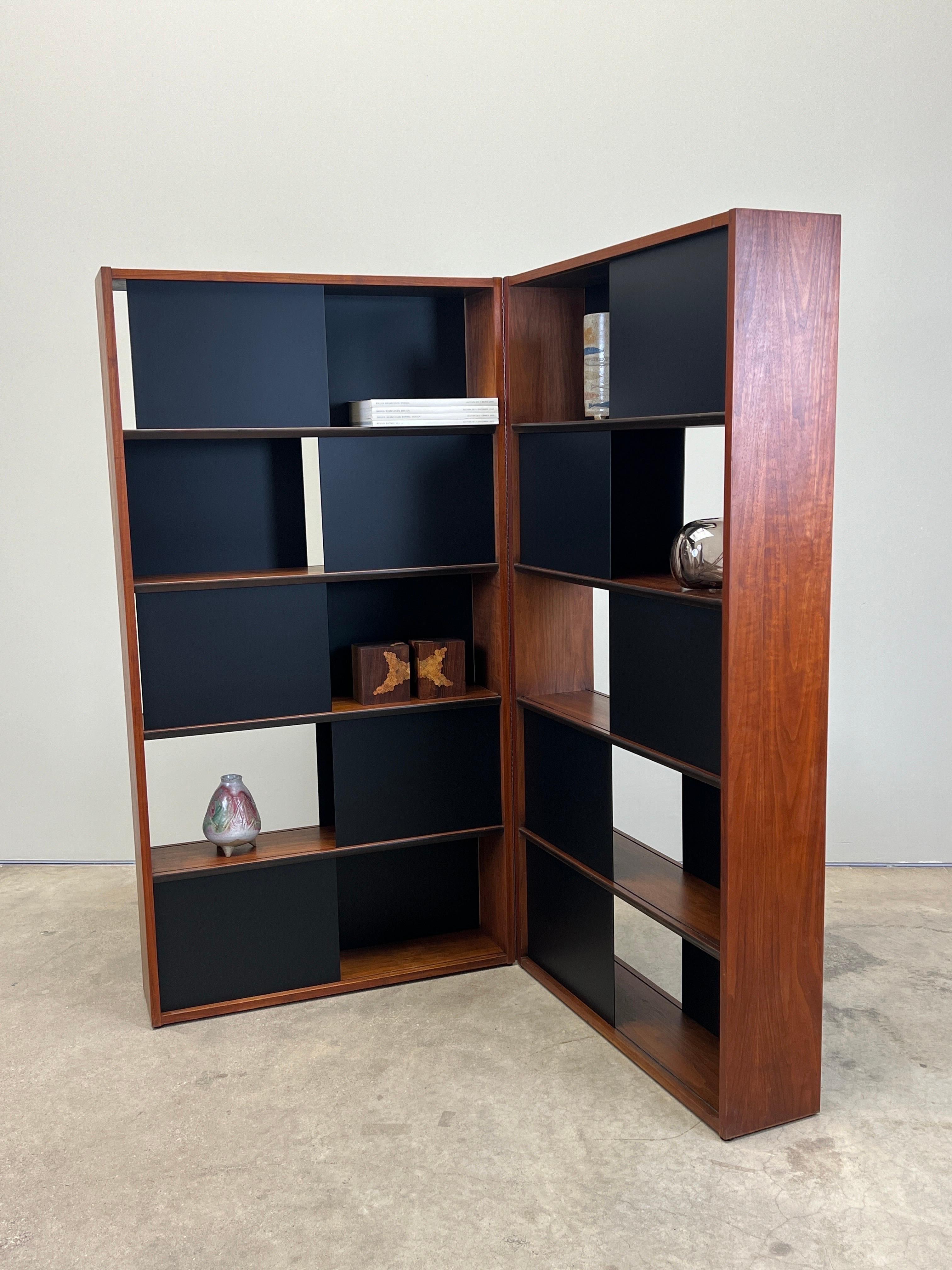 Divisorio pieghevole / Scaffale per libri di Evans Clark per Glenn of California in vendita 7