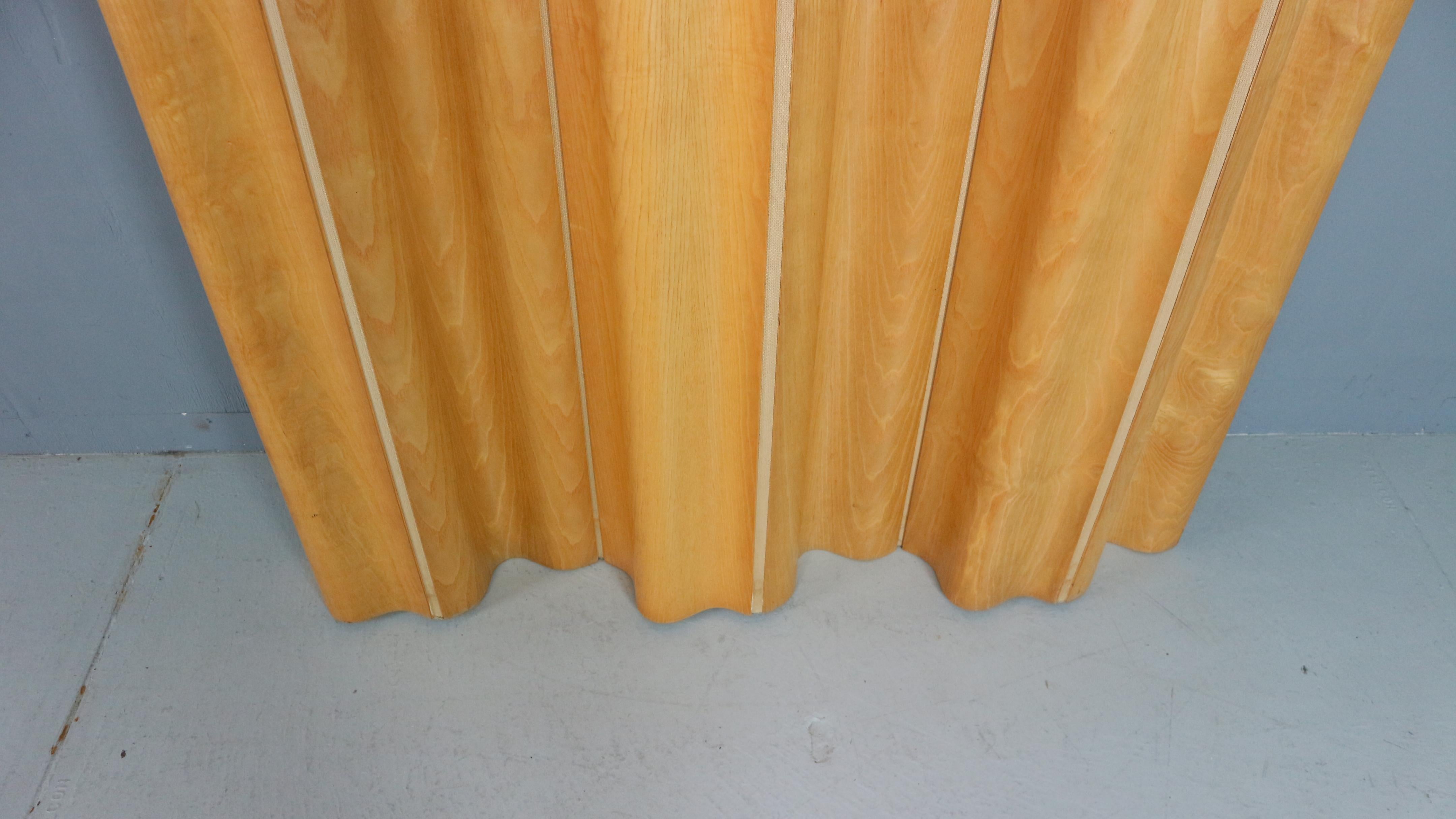 Paravento Foldes di Charles and Ray Eames (FSW-6) per Herman Miller, in Charles Wood in vendita 1