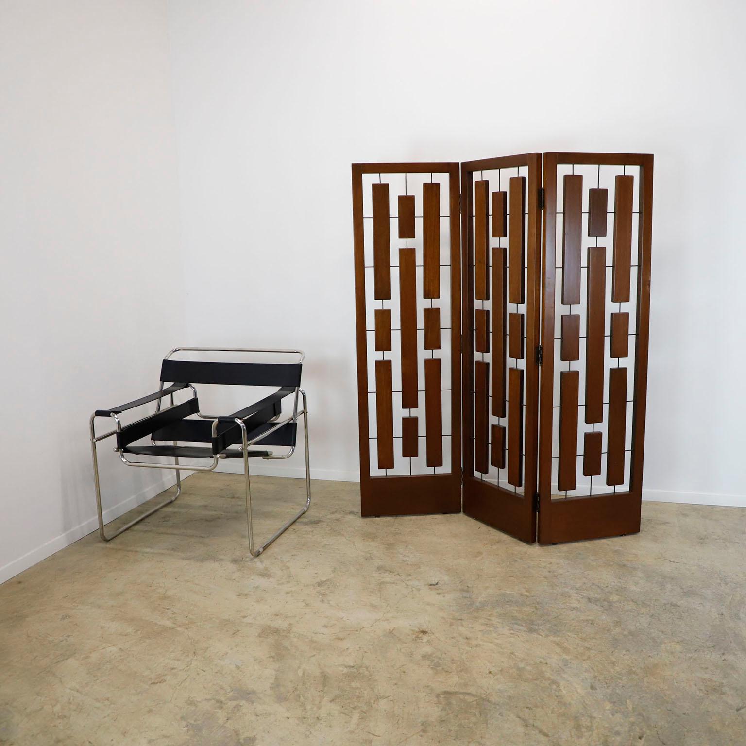 Folding Screen Room Divider in Solid Wood In Fair Condition For Sale In Mexico City, CDMX