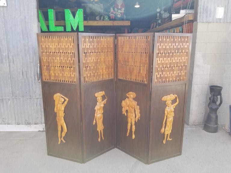 Folding Screen / Room Divider with Carved Polynesian Figures For Sale 6